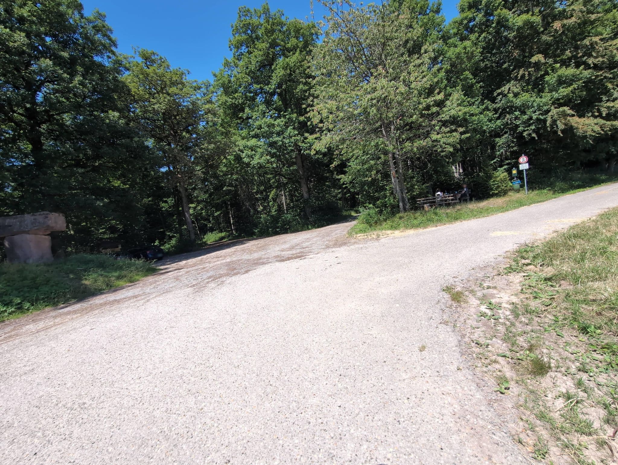Street view near Wohnmobilstellplatz Schönbrunn, Hirschhorn — © PixelusPro8 (CC BY-SA · Mapillary)