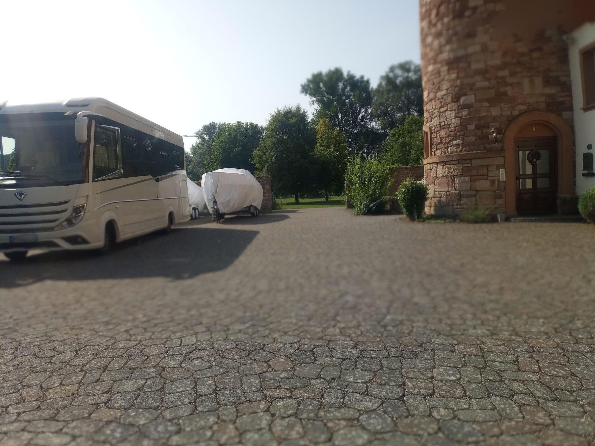 Street view near Ferienhaus Schloss Buttlar, Buttlar — © natura (CC BY-SA · Mapillary)