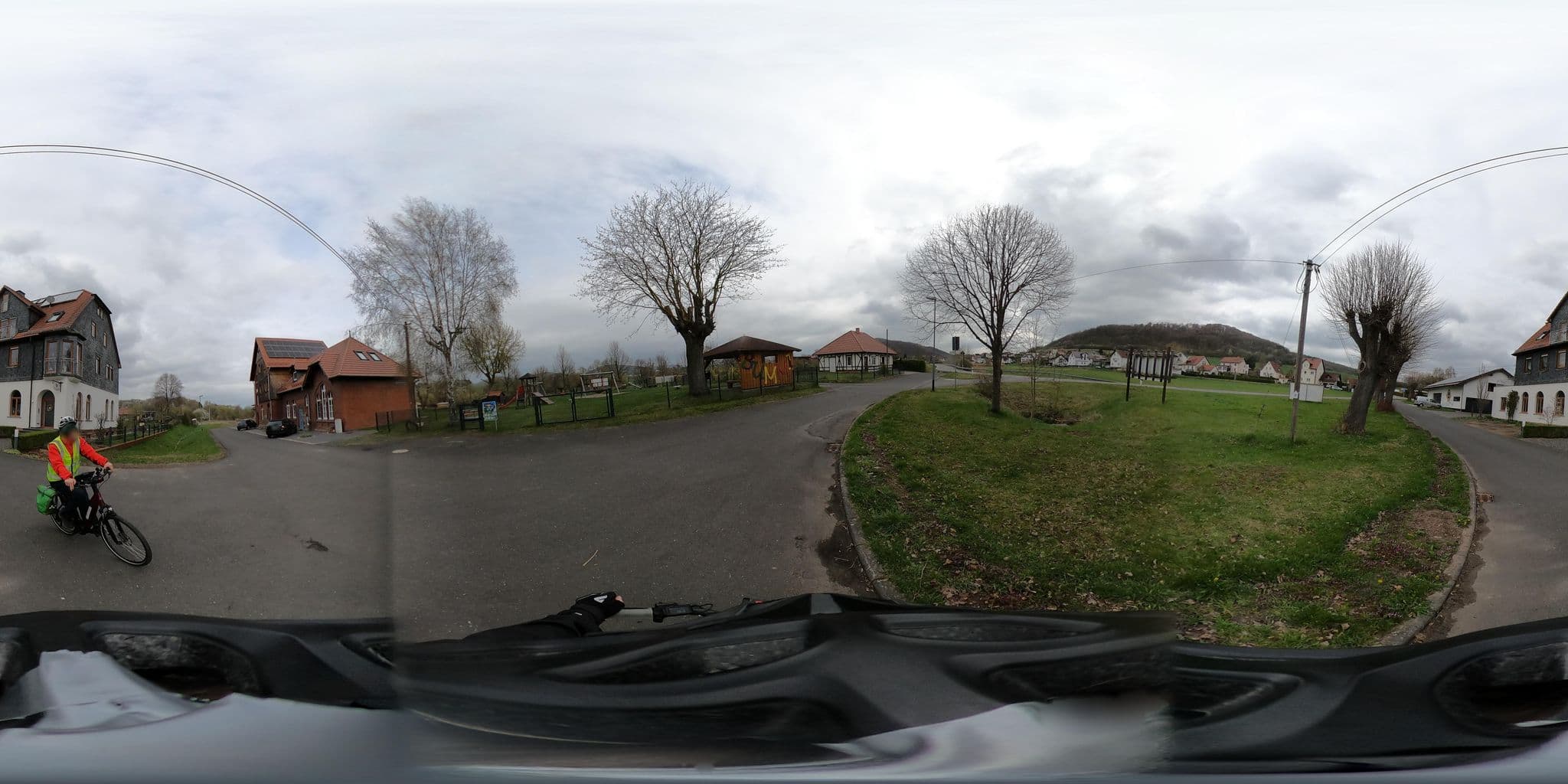 Street view near Ferienwohnungen im alten Bahnhof Wenigentaft, Buttlar — © Mobilitaetswerk (CC BY-SA · Mapillary)