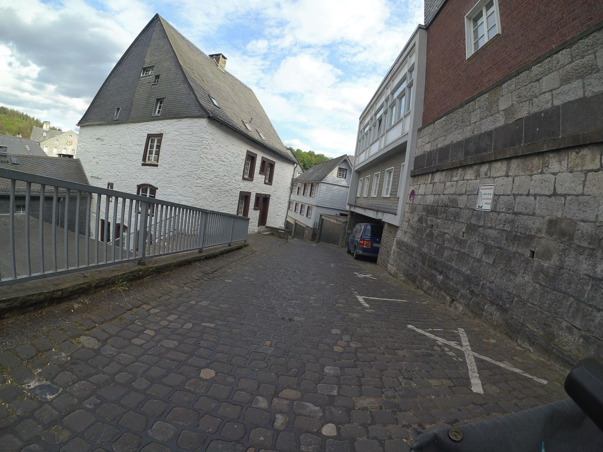 Street view near besttime Hotel - Monschau, Monschau — © marczoutendijk (CC BY-SA · Mapillary)