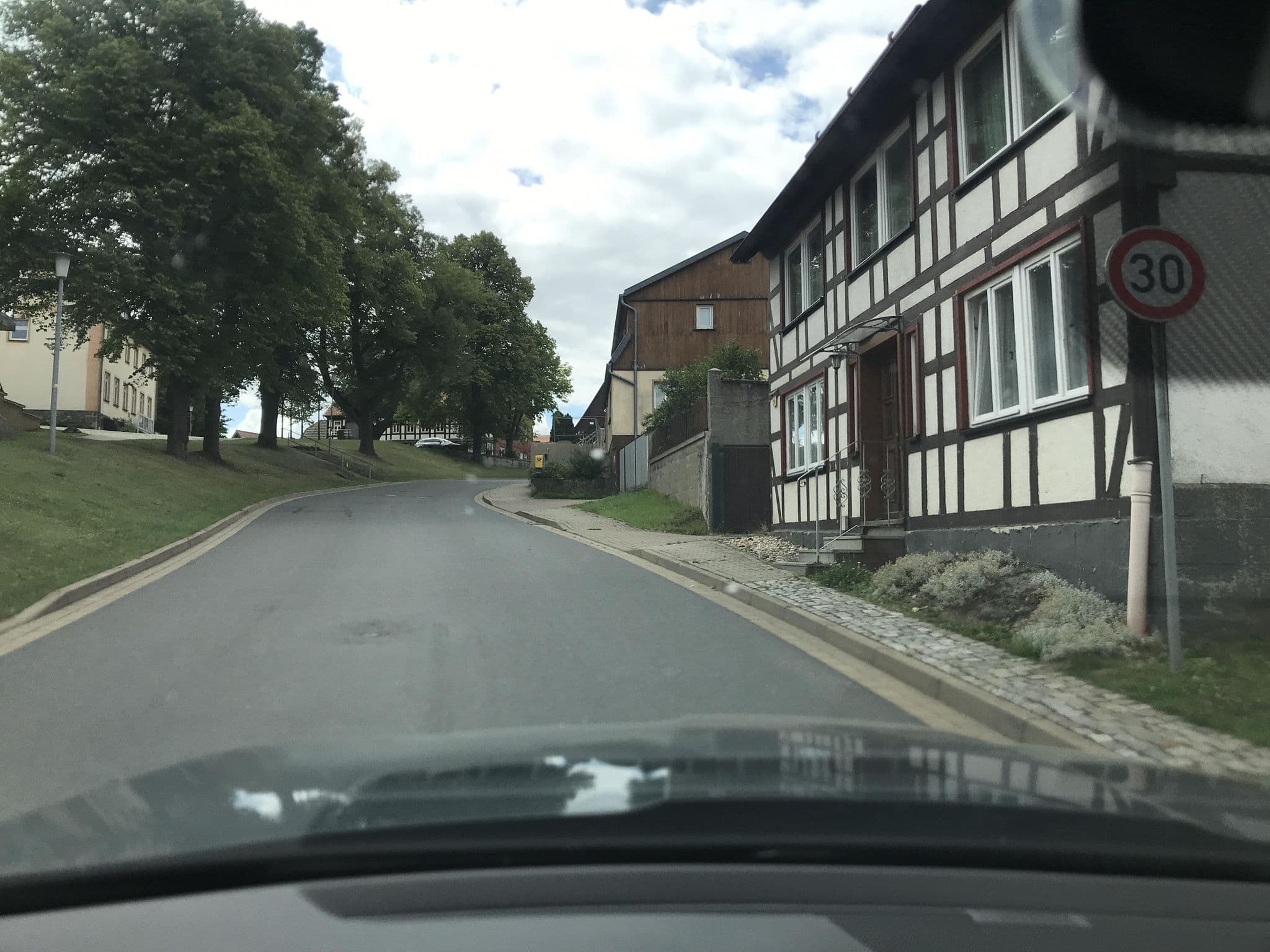 Street view near Ferienwohnung Buchmann, Harzgerode — © surveyor99 (CC BY-SA · Mapillary)