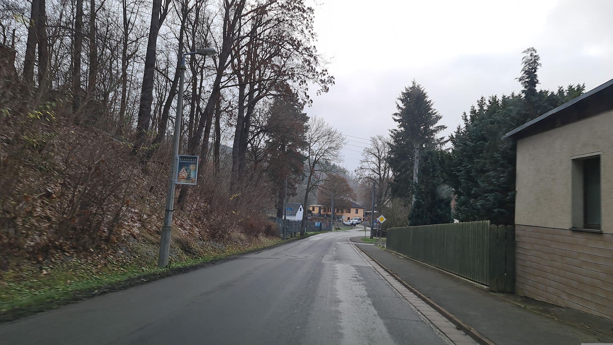 Street view near Ferienwohnung Alte Schule, Weischlitz — © canislupus (CC BY-SA · Mapillary)