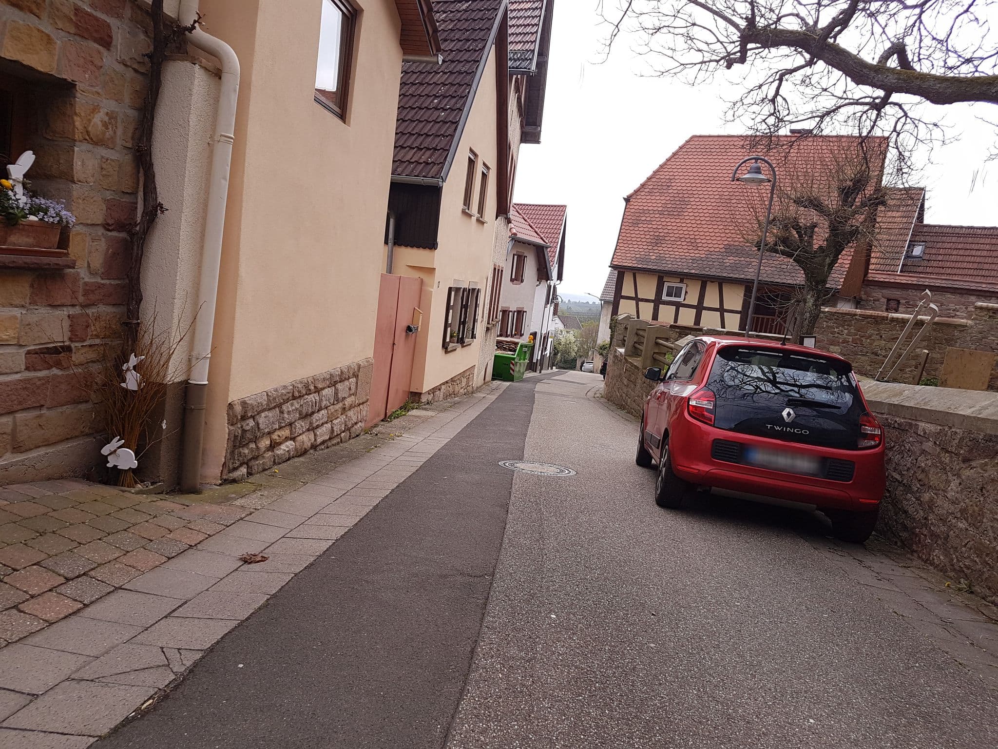 Street view near Waldglück Pfalz, Albersweiler — © changchun1 (CC BY-SA · Mapillary)