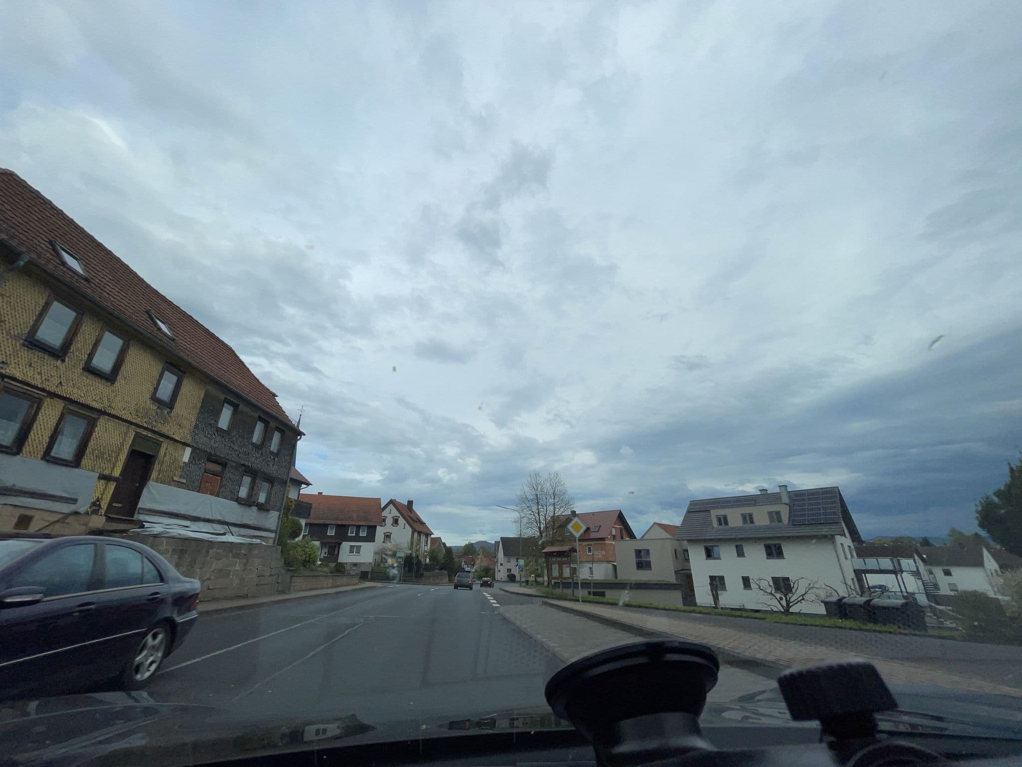 Street view near Montari Boarding House, Eichenzell — © pharris0n (CC BY-SA · Mapillary)