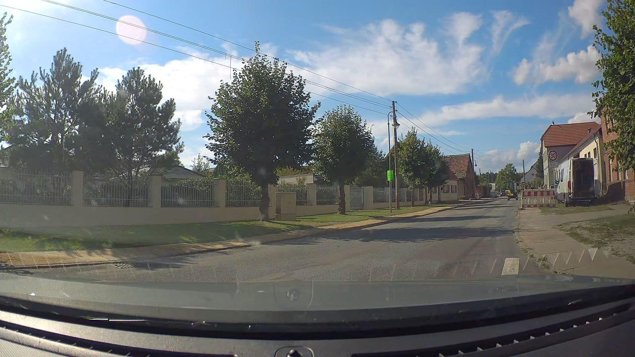 Street view near R&J Pension, Uenglingen — © poxonline (CC BY-SA · Mapillary)