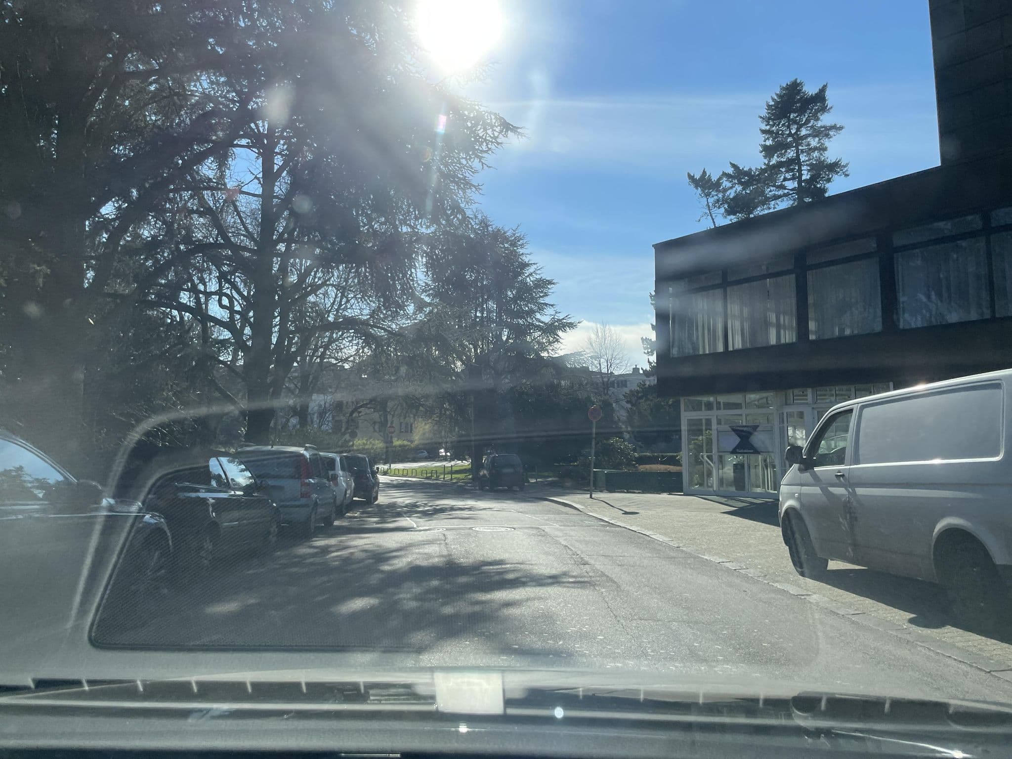 Street view near Mercure Parkhotel, Mönchengladbach — © endradon (CC BY-SA · Mapillary)