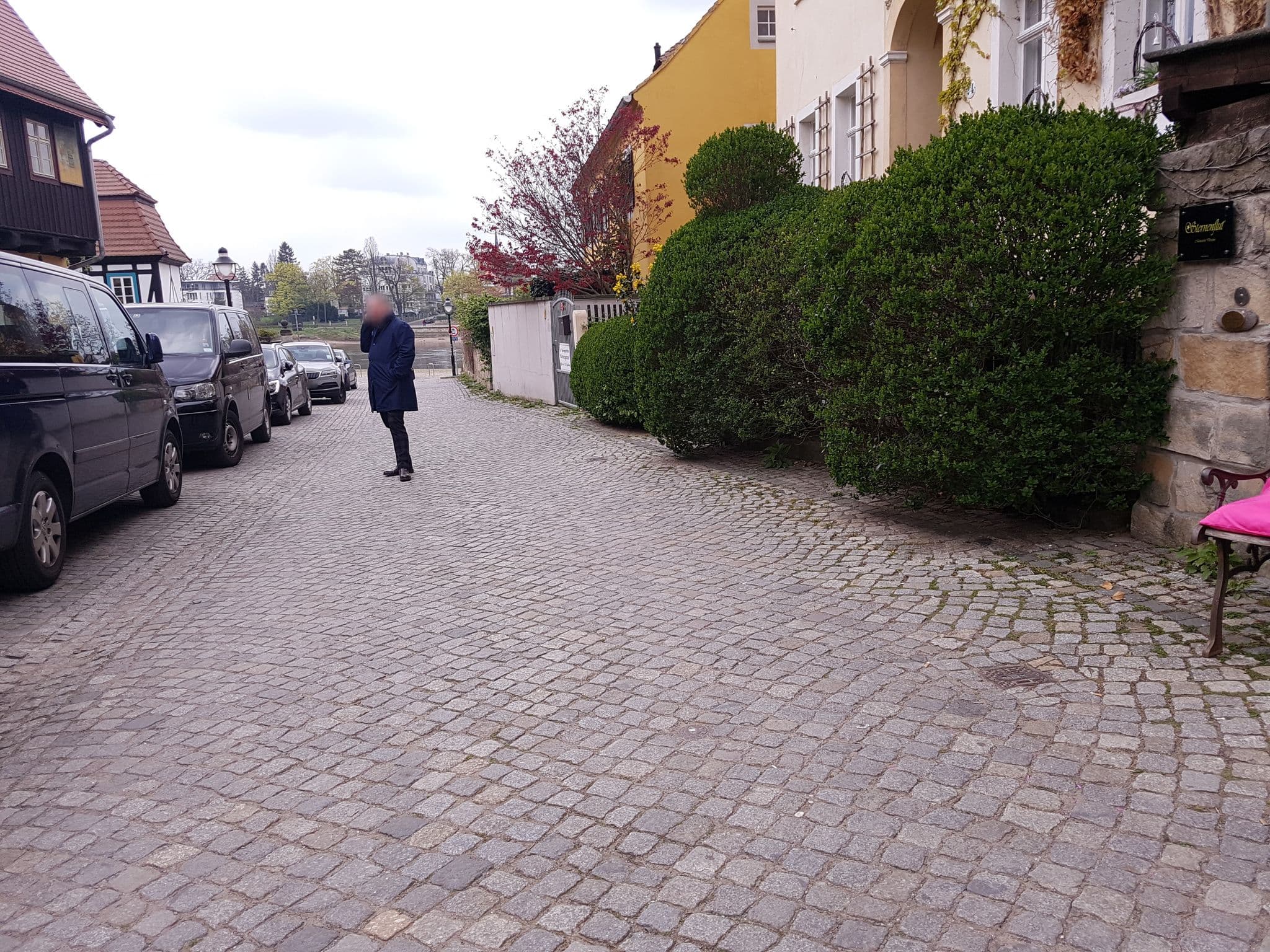 Street view near La Campagnola Boutique Hotel, Loschwitz — © dsmm (CC BY-SA · Mapillary)