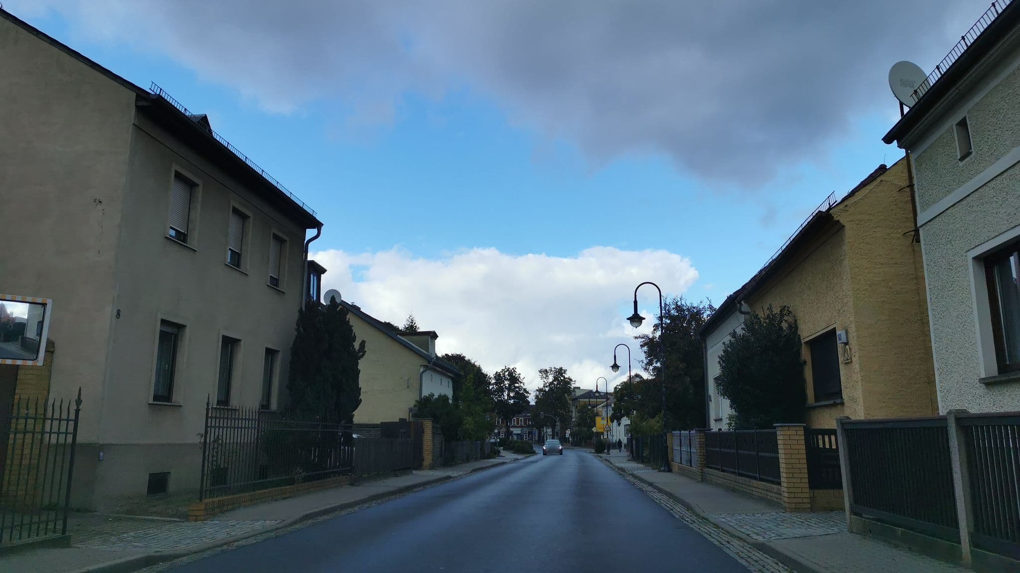 Street view near Winzerhof Werder, Werder — © imjeremy (CC BY-SA · Mapillary)