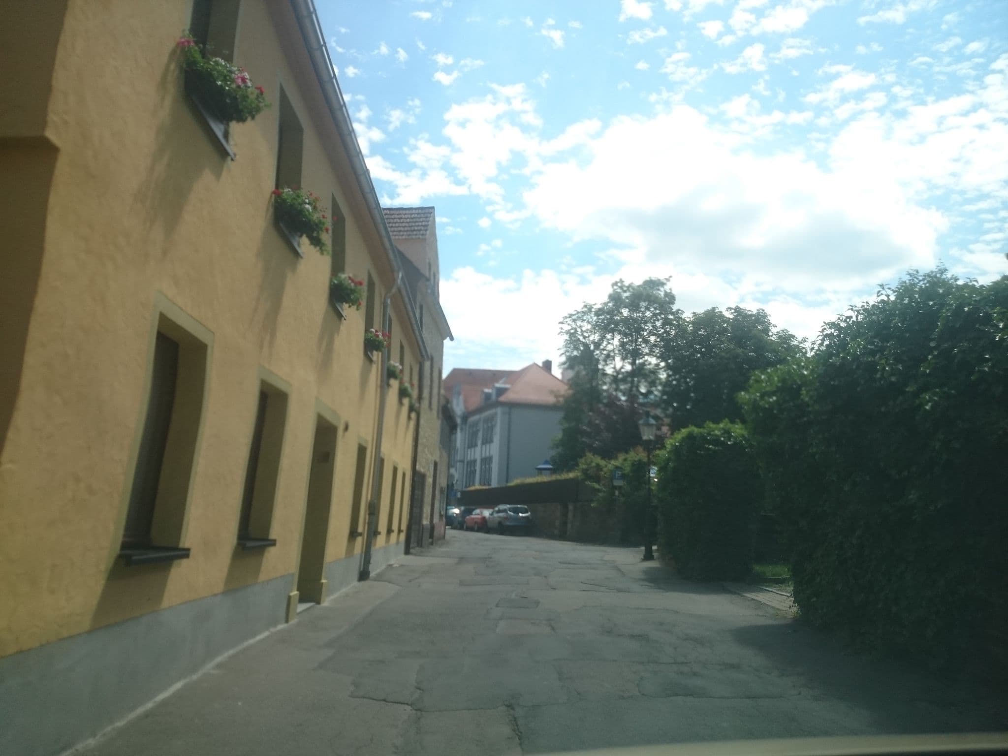 Street view near b&b Altes Hinterhäusel, Freiberg — © malenki (CC BY-SA · Mapillary)