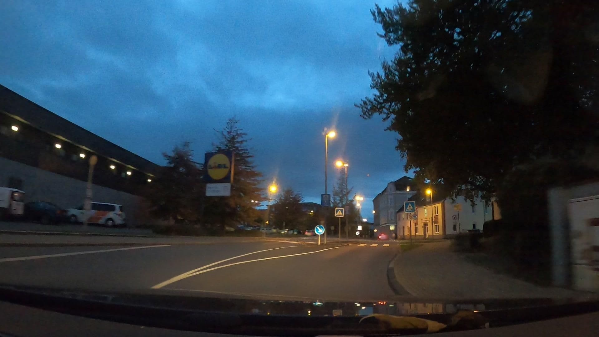 Street view near Petul Apart Hotel Am Ruhrbogen, Dahlhausen — © uwekoch (CC BY-SA · Mapillary)