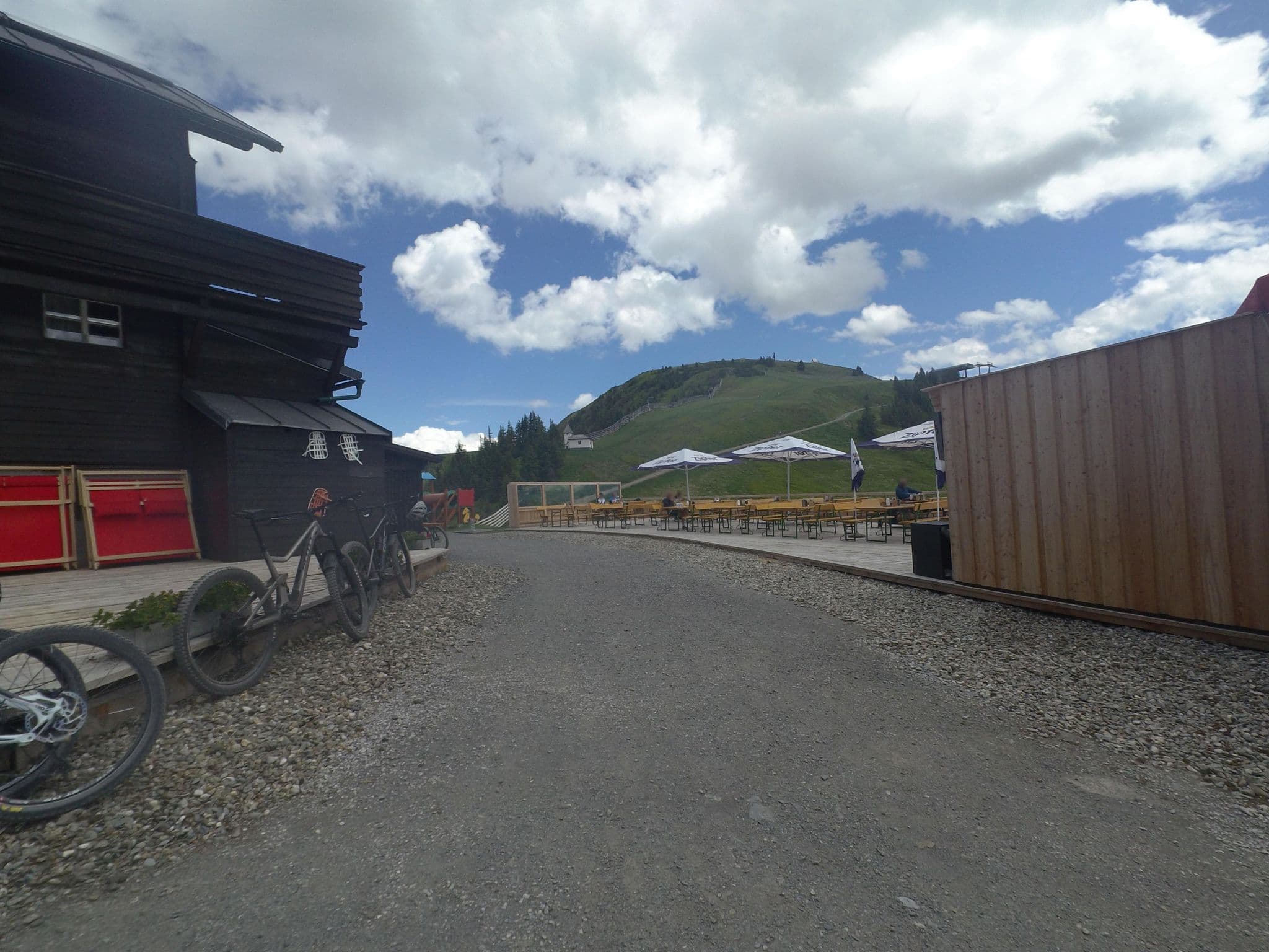 Street view near Schönleitenhütte, Saalbach — © schermy_at (CC BY-SA · Mapillary)