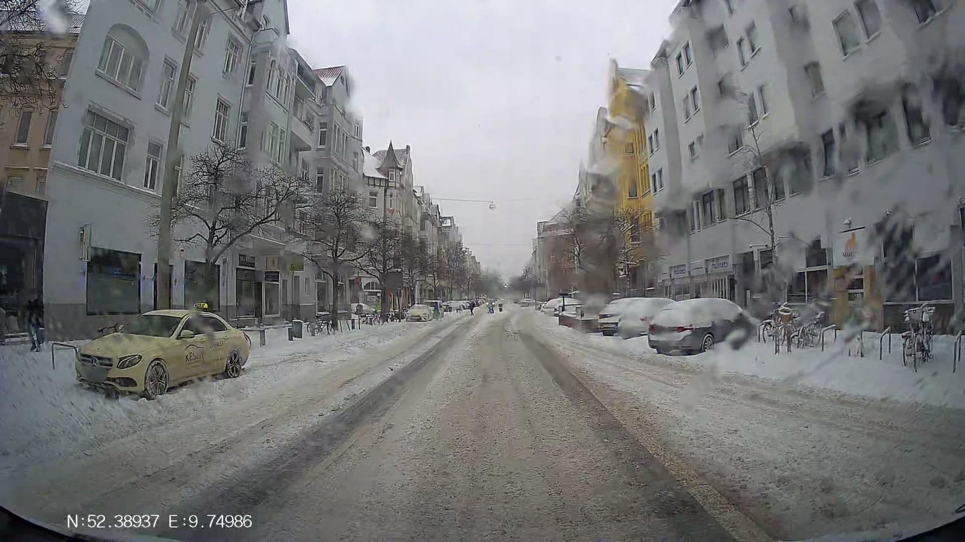 Street view near Avalon Bed & Breakfast, Oststadt — © Hightower- (CC BY-SA · Mapillary)