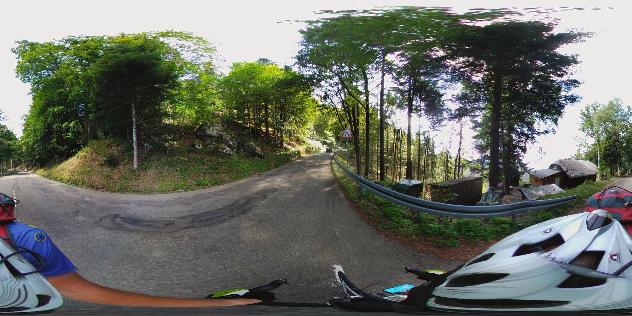 Street view near Gaisfelsenhütte/Alois-Rohrauer-Hütte, Waldkirch — © peewee32 (CC BY-SA · Mapillary)