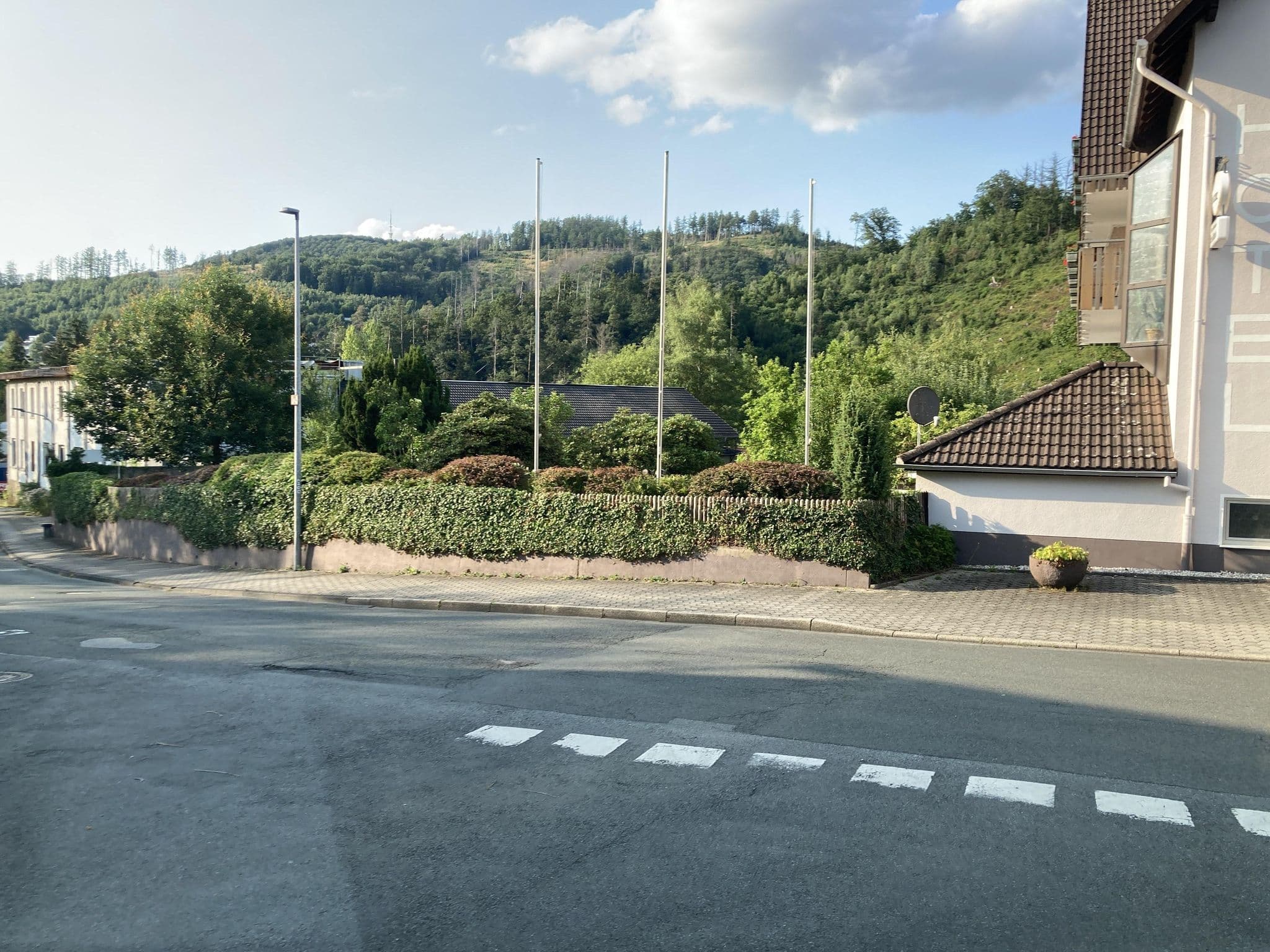 Street view near Haus Battenfeld, Plettenberg — © tasmaniadevil (CC BY-SA · Mapillary)