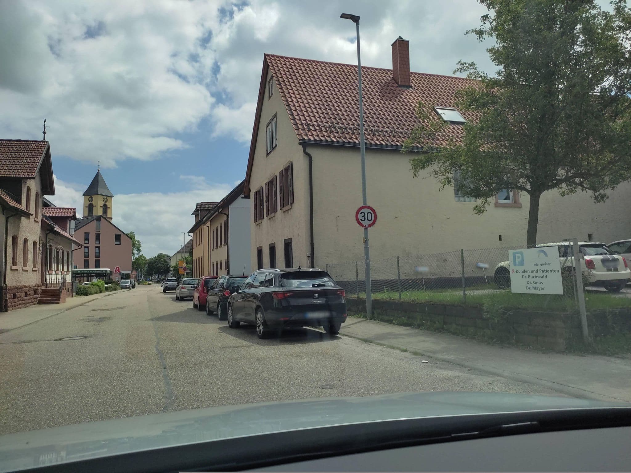 Street view near Alte Apotheke, Ettlingen — © rausk (CC BY-SA · Mapillary)
