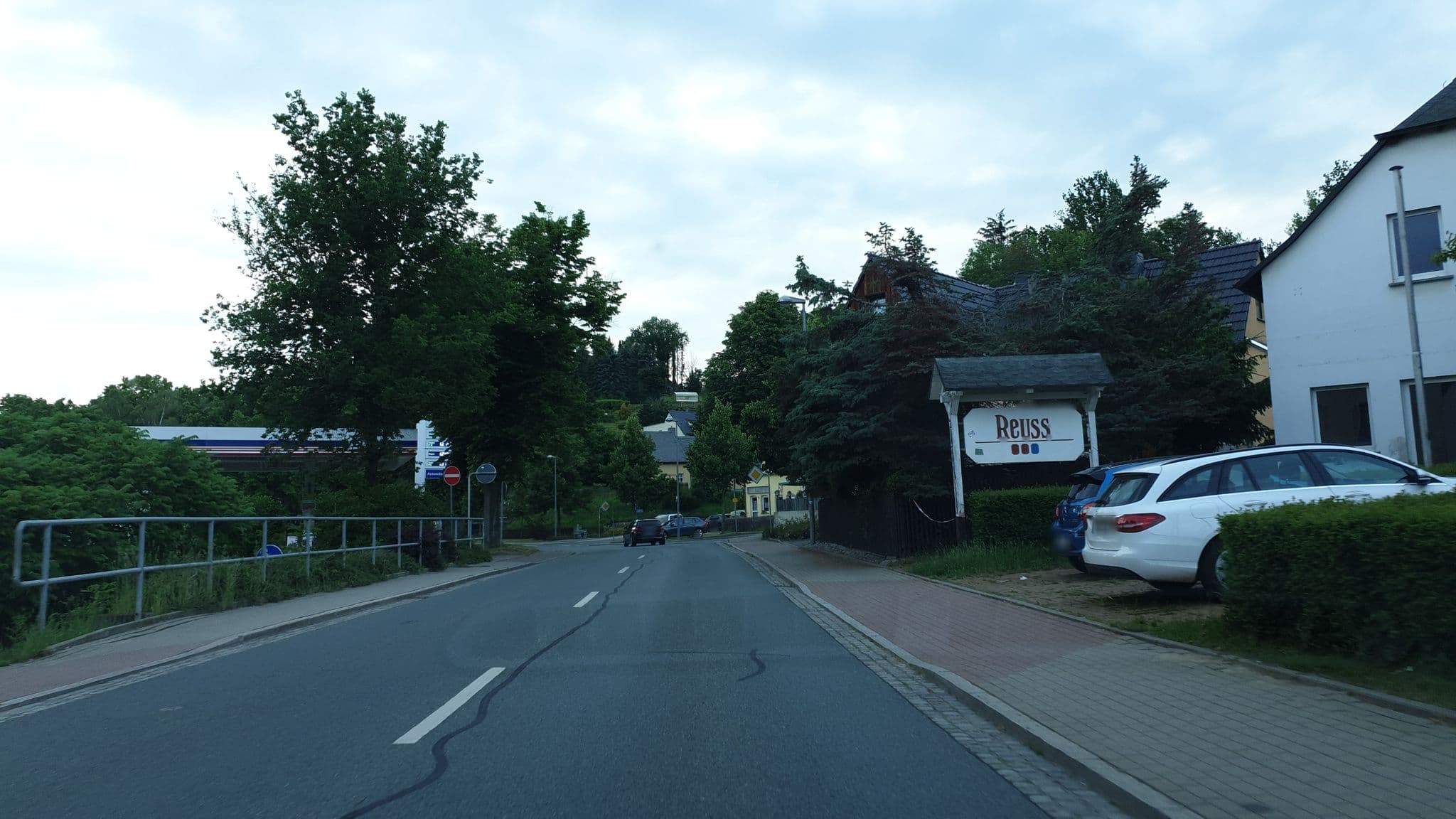 Street view near am Fuchsgrund, Hohenstein-Ernstthal — © canislupus (CC BY-SA · Mapillary)