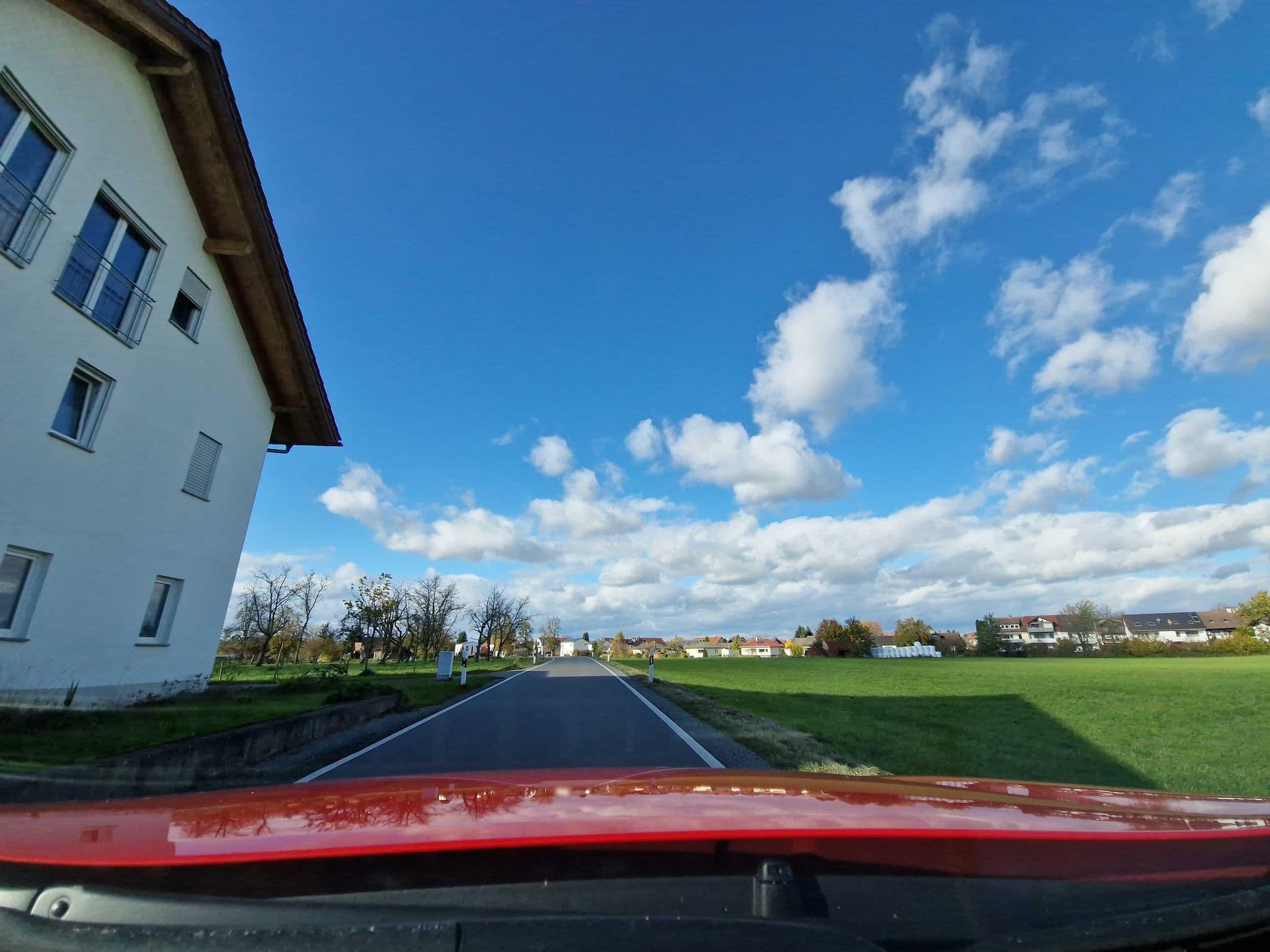 Street view near Ferienwohnungen Weishaupt, Meckenbeuren — © mcliquid (CC BY-SA · Mapillary)