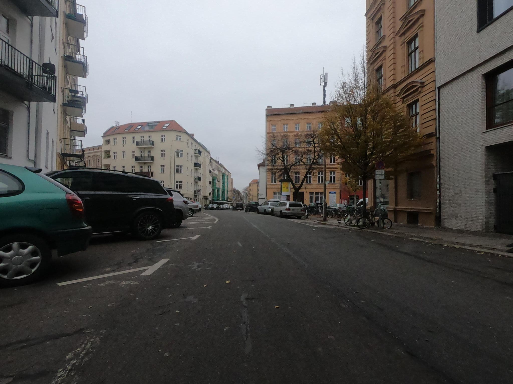 Street view near The Circus Apartments, Berlin — © carlheinz (CC BY-SA · Mapillary)