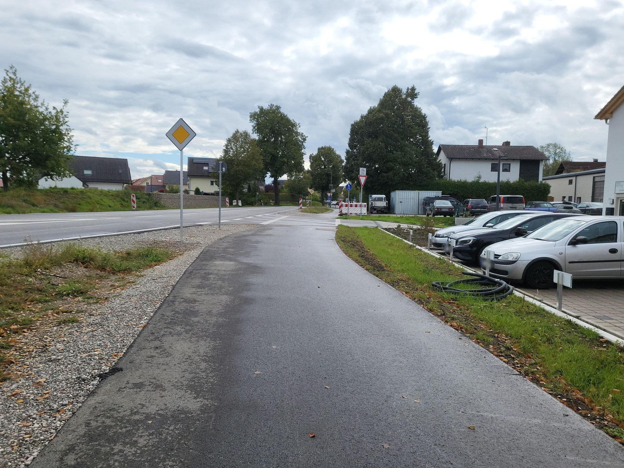 Street view near snooze apartments Alling, Alling — © thmunichways (CC BY-SA · Mapillary)