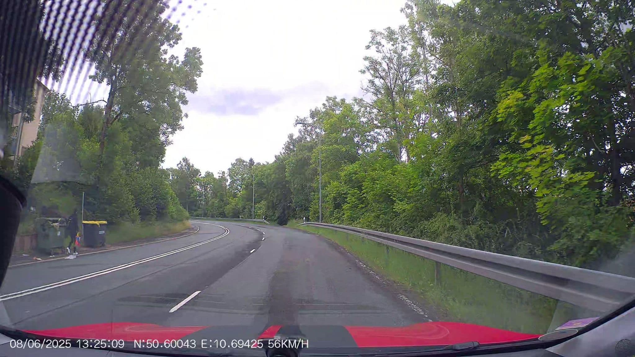 Street view near Appartements Robert, Suhl — © AR88 (CC BY-SA · Mapillary)