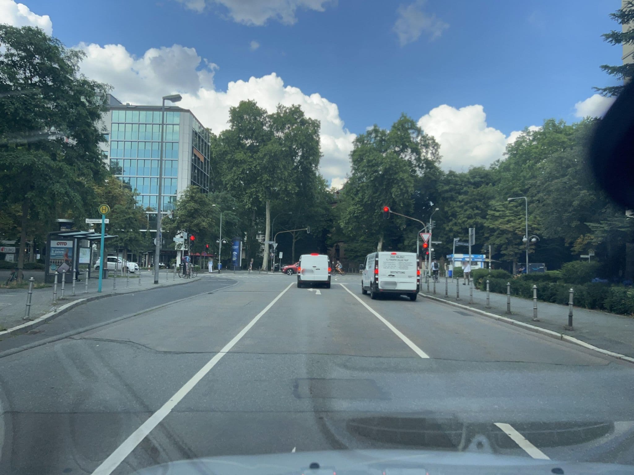 Street view near Backer, Frankfurt am Main