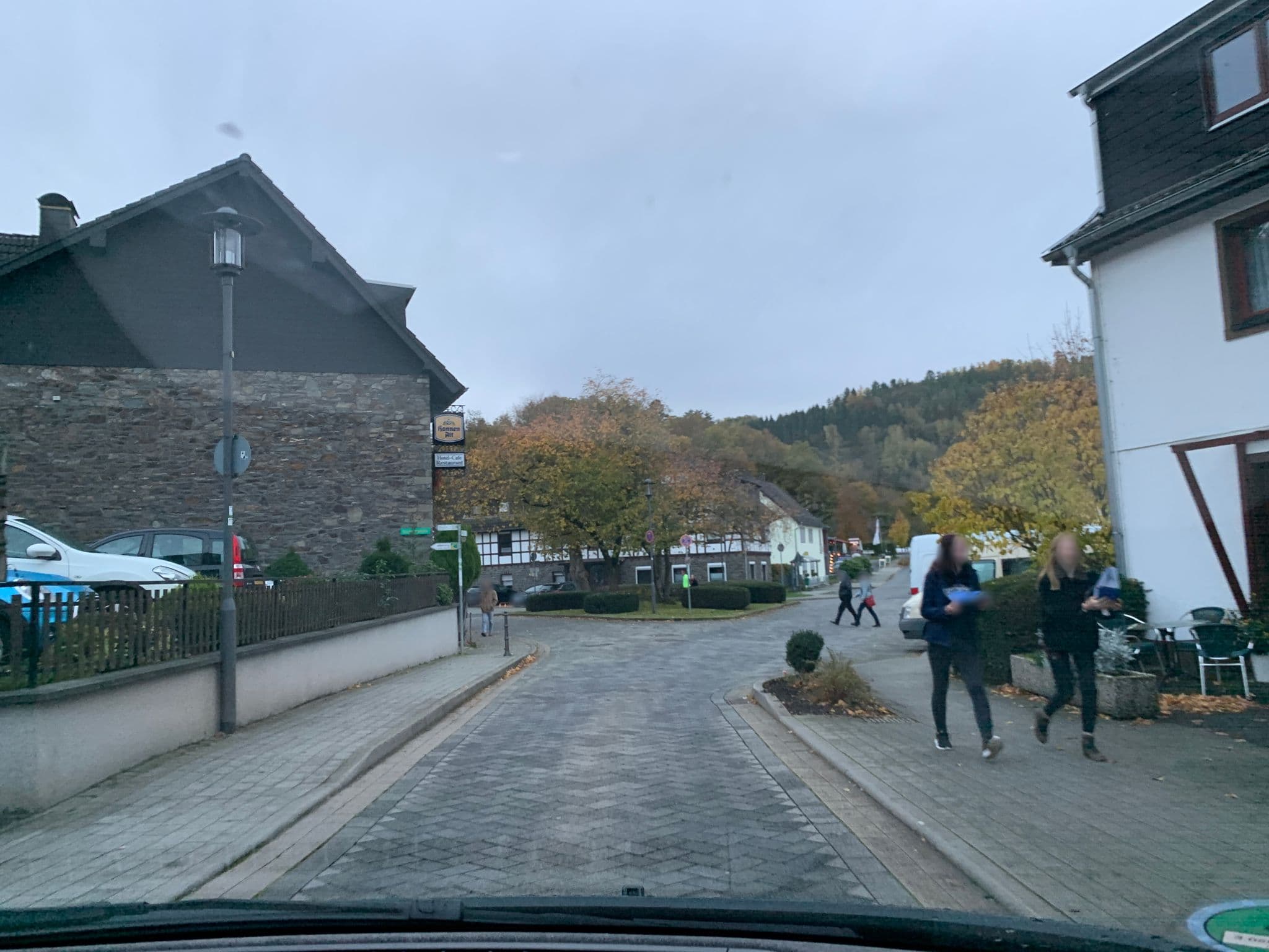 Street view near Pension Wölkchen, Simmerath — © noel (CC BY-SA · Mapillary)