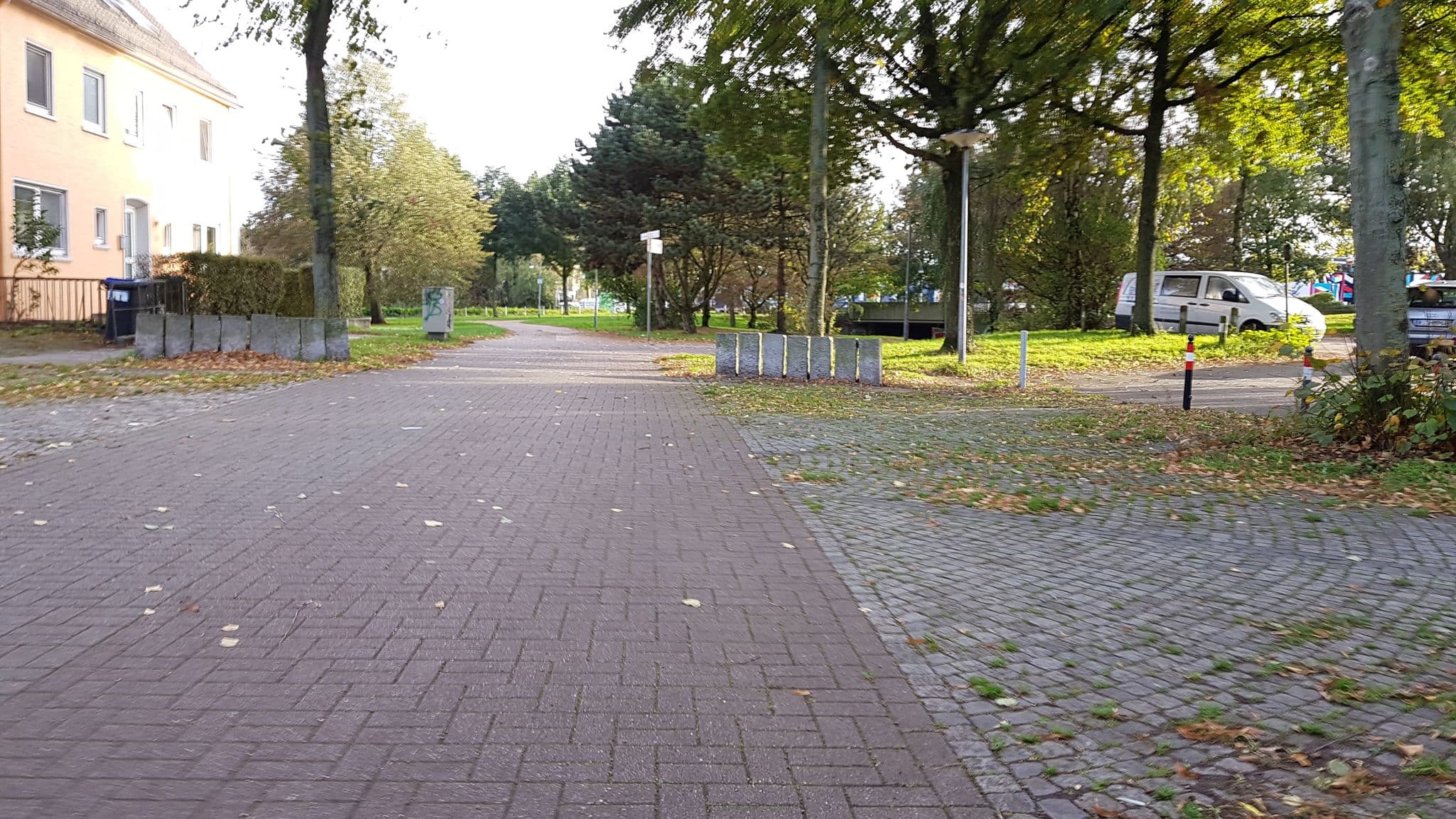 Street view near Garner Hotel Bremen North, Bremen — © hubert87 (CC BY-SA · Mapillary)