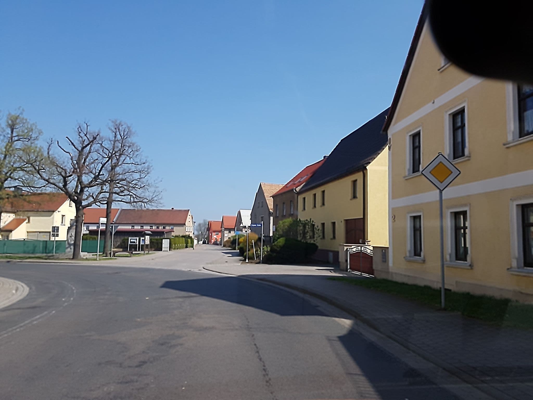 Street view near Zum schwarzen Ross, Dahlen — © dsmm (CC BY-SA · Mapillary)