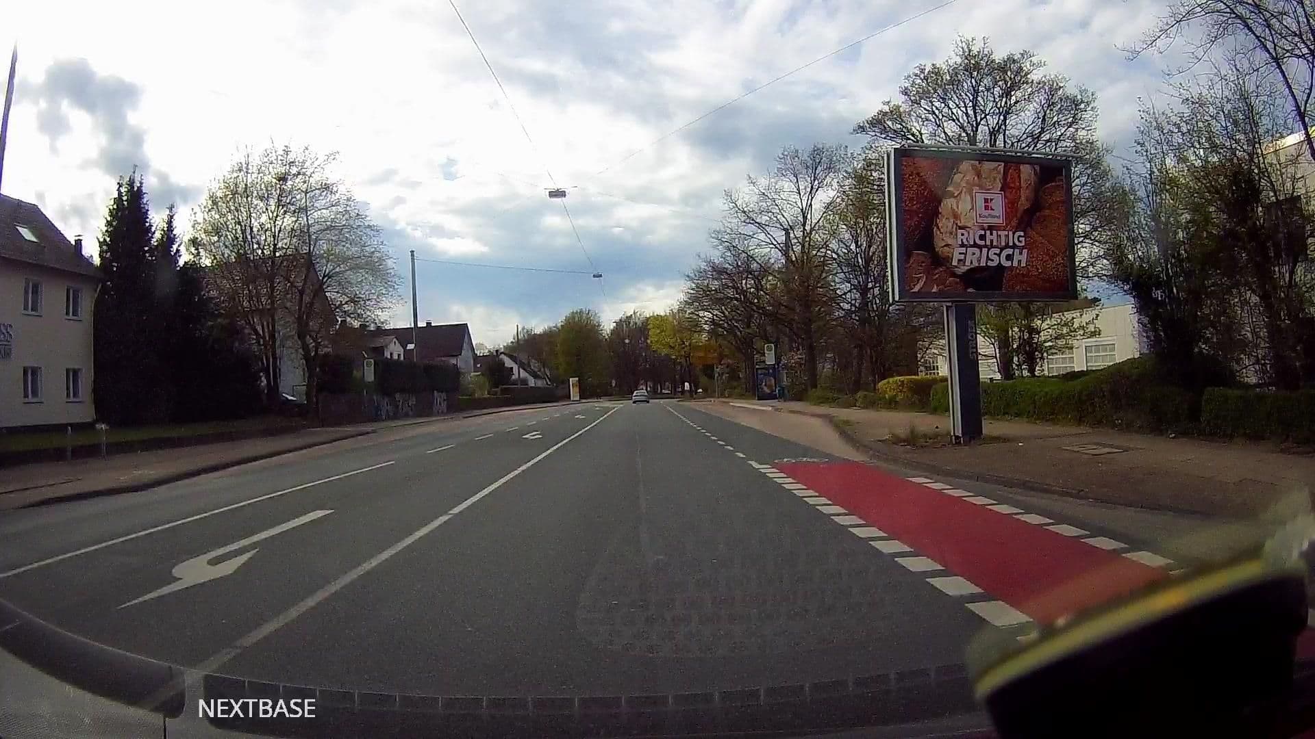 Street view near Key Less Boardinghouse, Oerlinghausen — © derlipper (CC BY-SA · Mapillary)