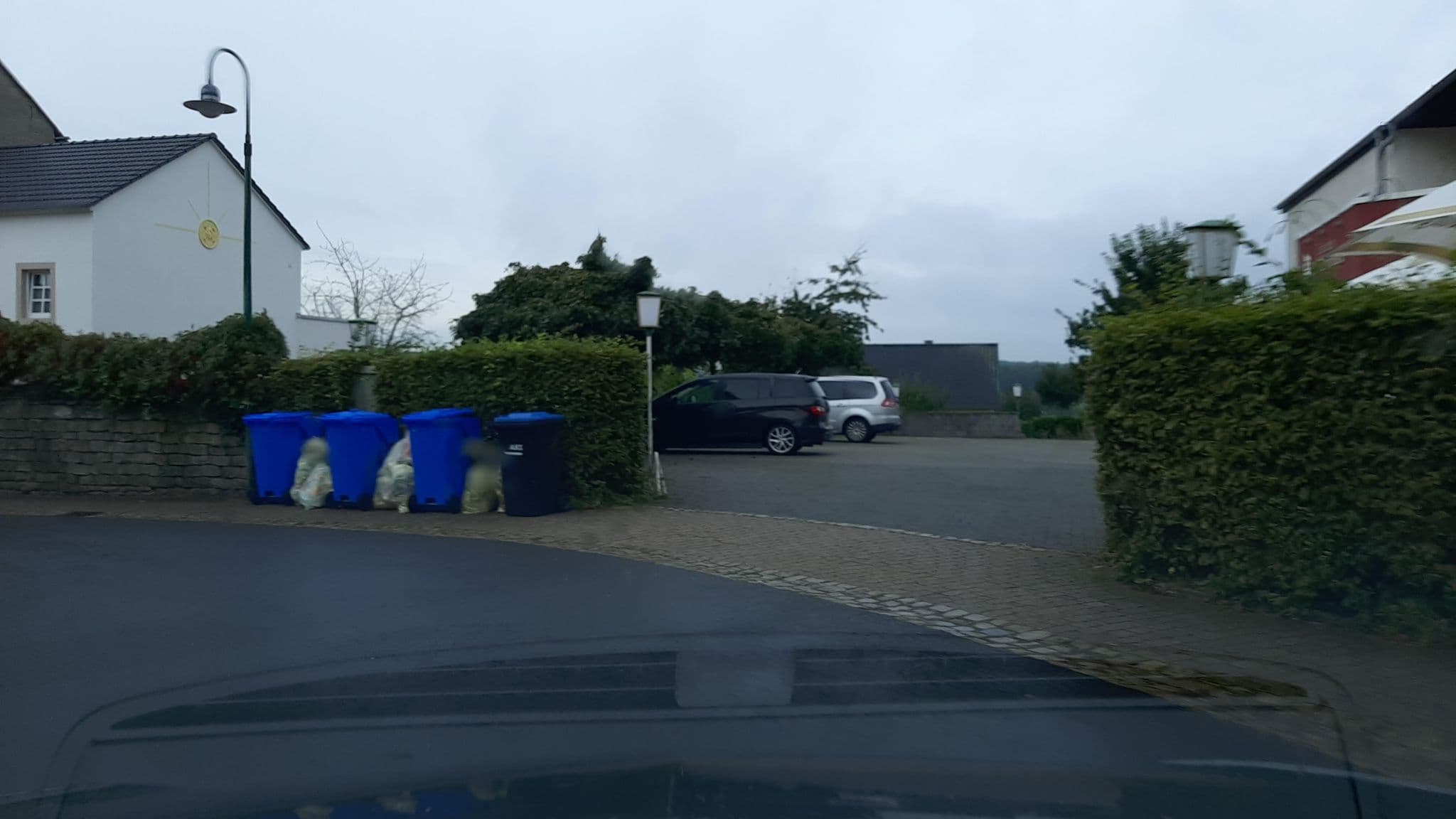 Street view near Zur alten Dorfschmiede, Badem — © Lowiekse (CC BY-SA · Mapillary)