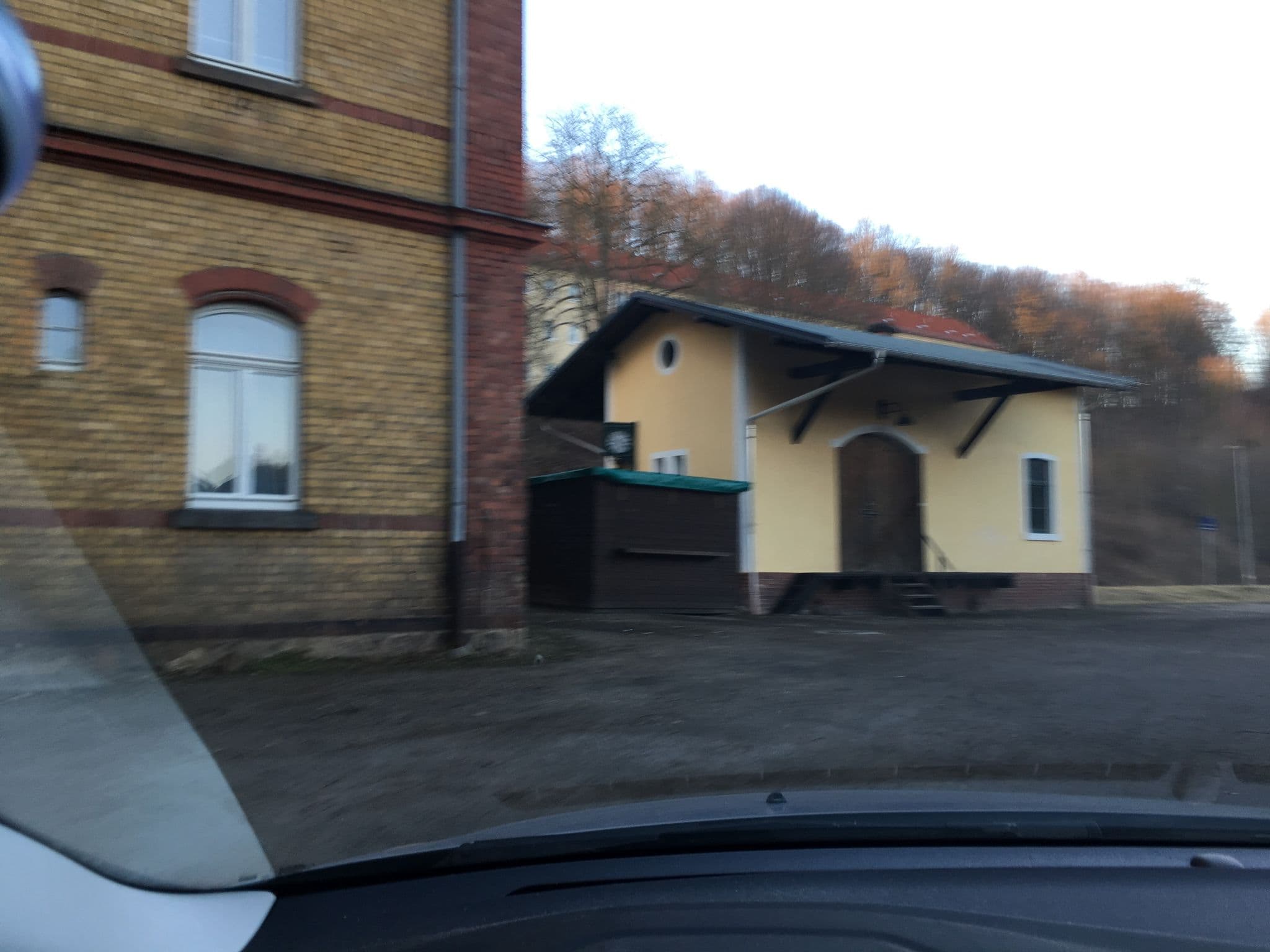 Street view near Amazing Amerika, Penig — © bejotel (CC BY-SA · Mapillary)