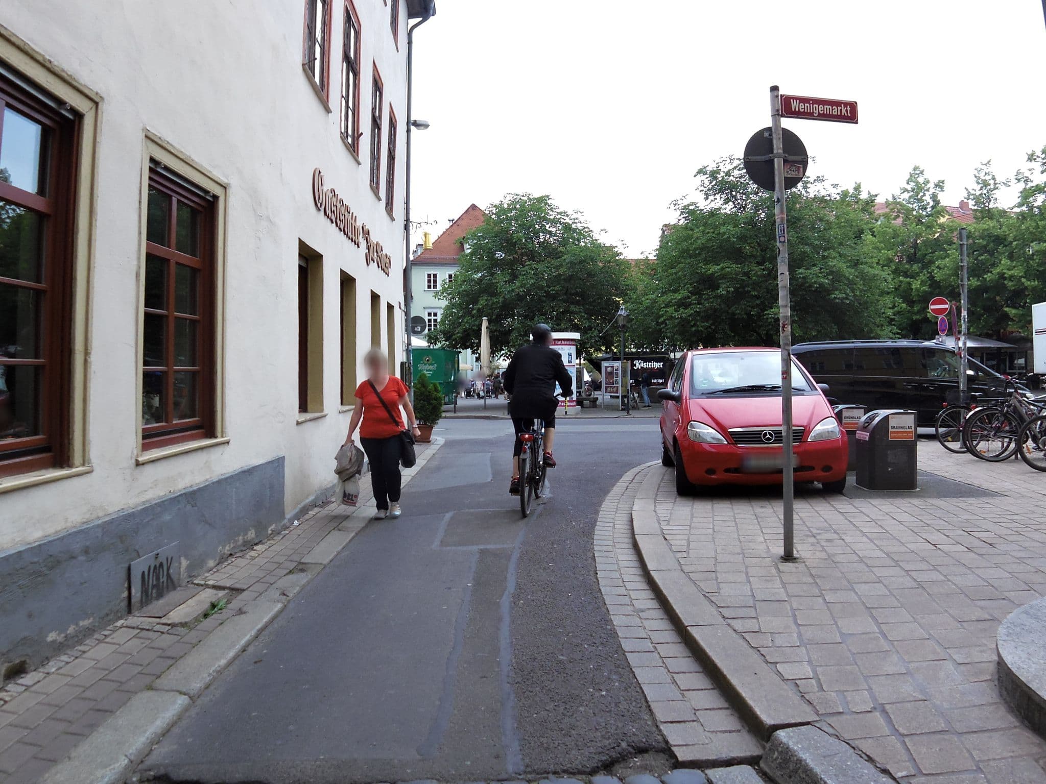 Street view near Nashi Rooms, Erfurt — © zoegglmeyr (CC BY-SA · Mapillary)