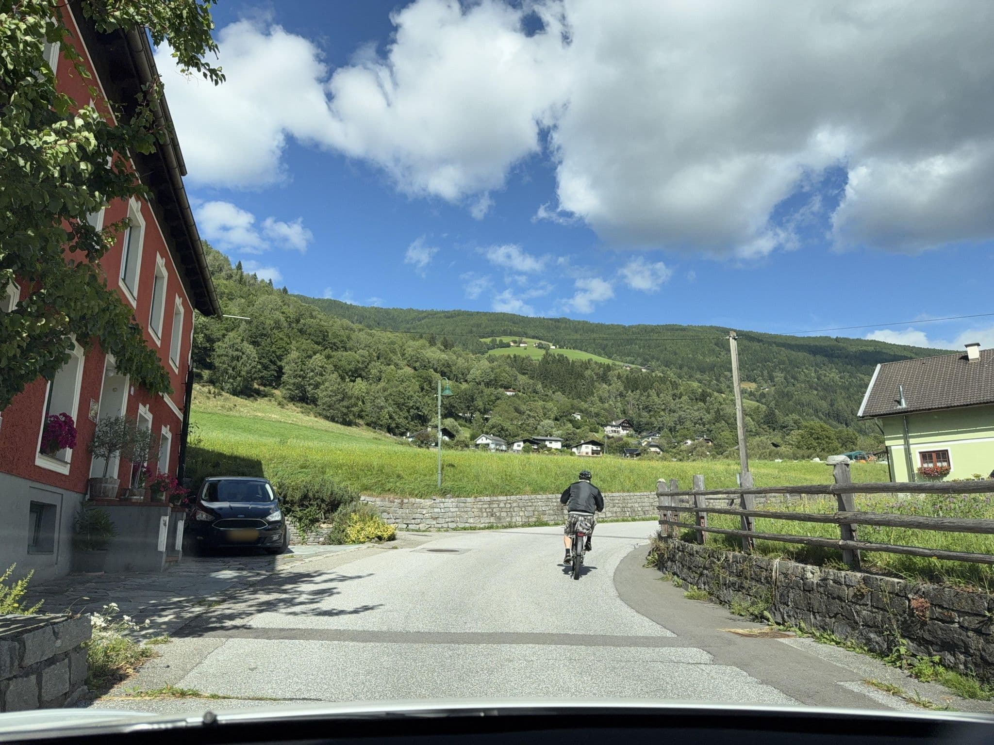 Street view near Landhaus zur Alten Post, Seeboden — © ottor (CC BY-SA · Mapillary)