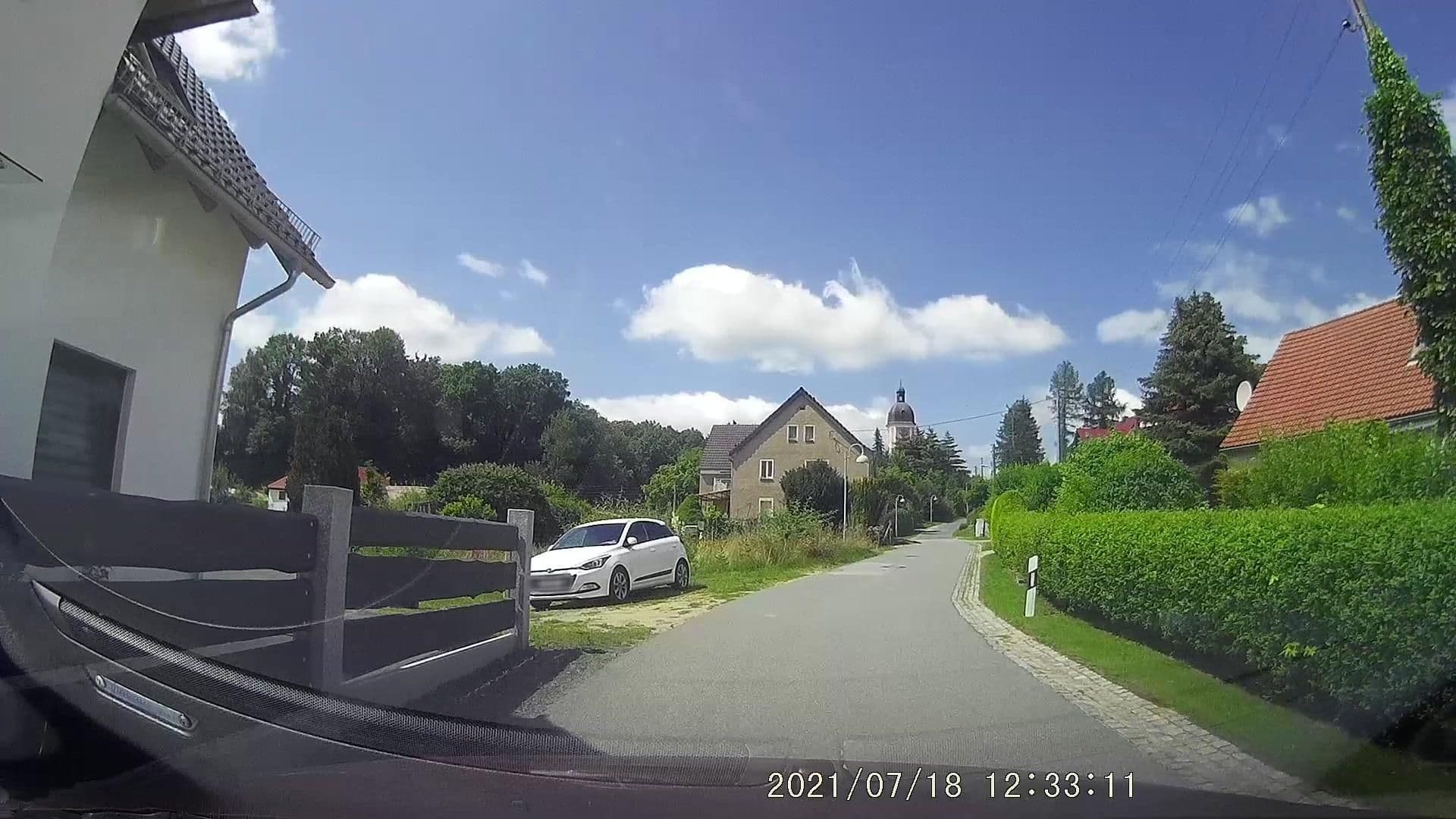 Street view near Ferienwohnung Altmann, Königshain — © dasza (CC BY-SA · Mapillary)