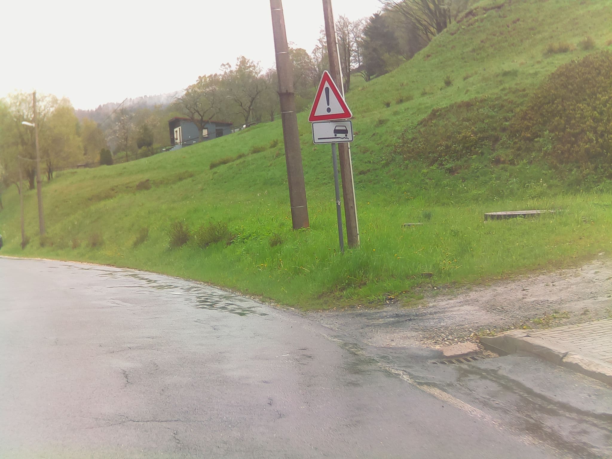 Street view near Naturfreunde Haus „THÜRINGER WALD“, Altenfeld — © ramap (CC BY-SA · Mapillary)