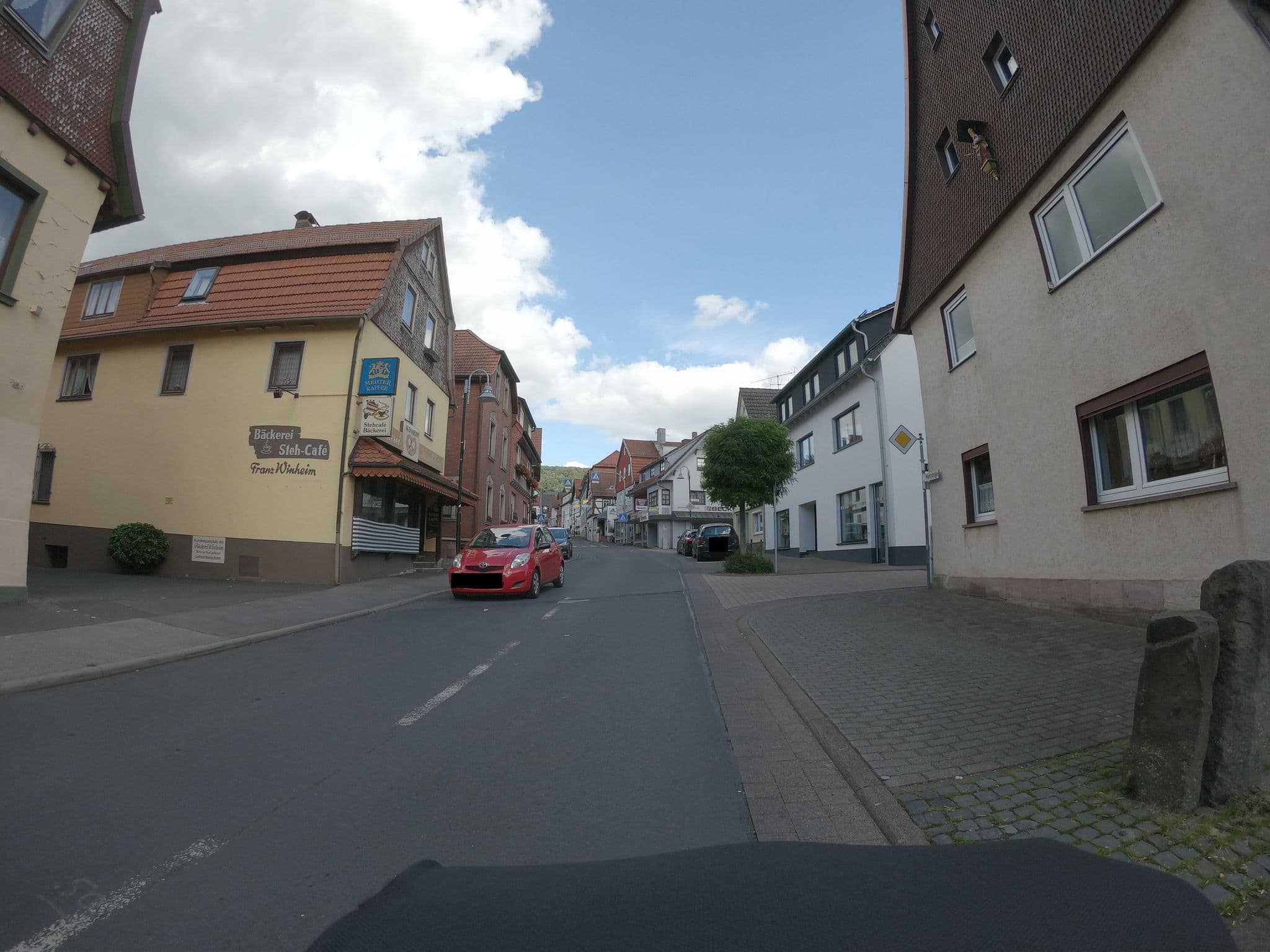 Street view near Hilders Ortsmitte, Hilders — © nakaner (CC BY-SA · Mapillary)