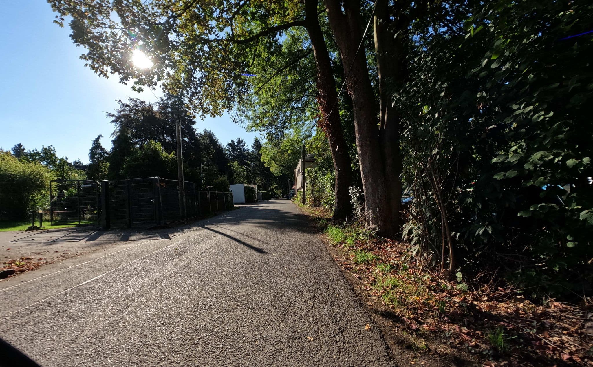 Street view near Camping Stadt Köln, Poll — © countzero5 (CC BY-SA · Mapillary)