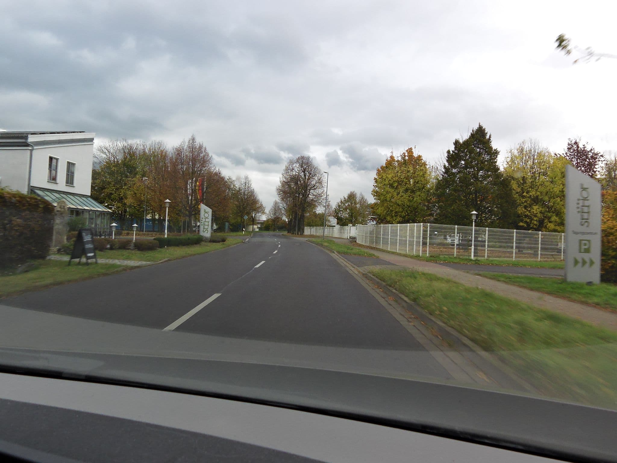 Street view near Hotel Seehof, Zwenkau — © zoegglmeyr (CC BY-SA · Mapillary)