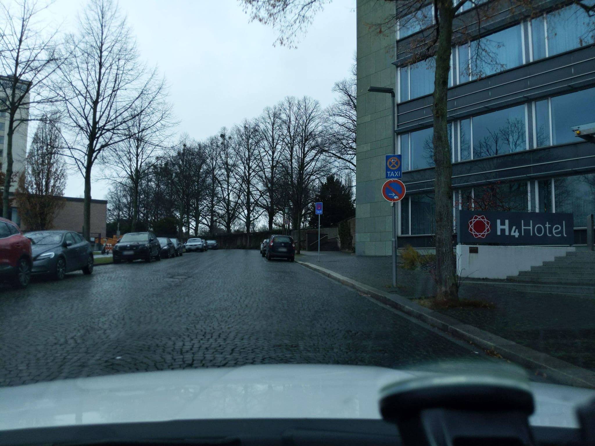 Street view near H4 Hotel Kassel, Kassel — © littlefool (CC BY-SA · Mapillary)