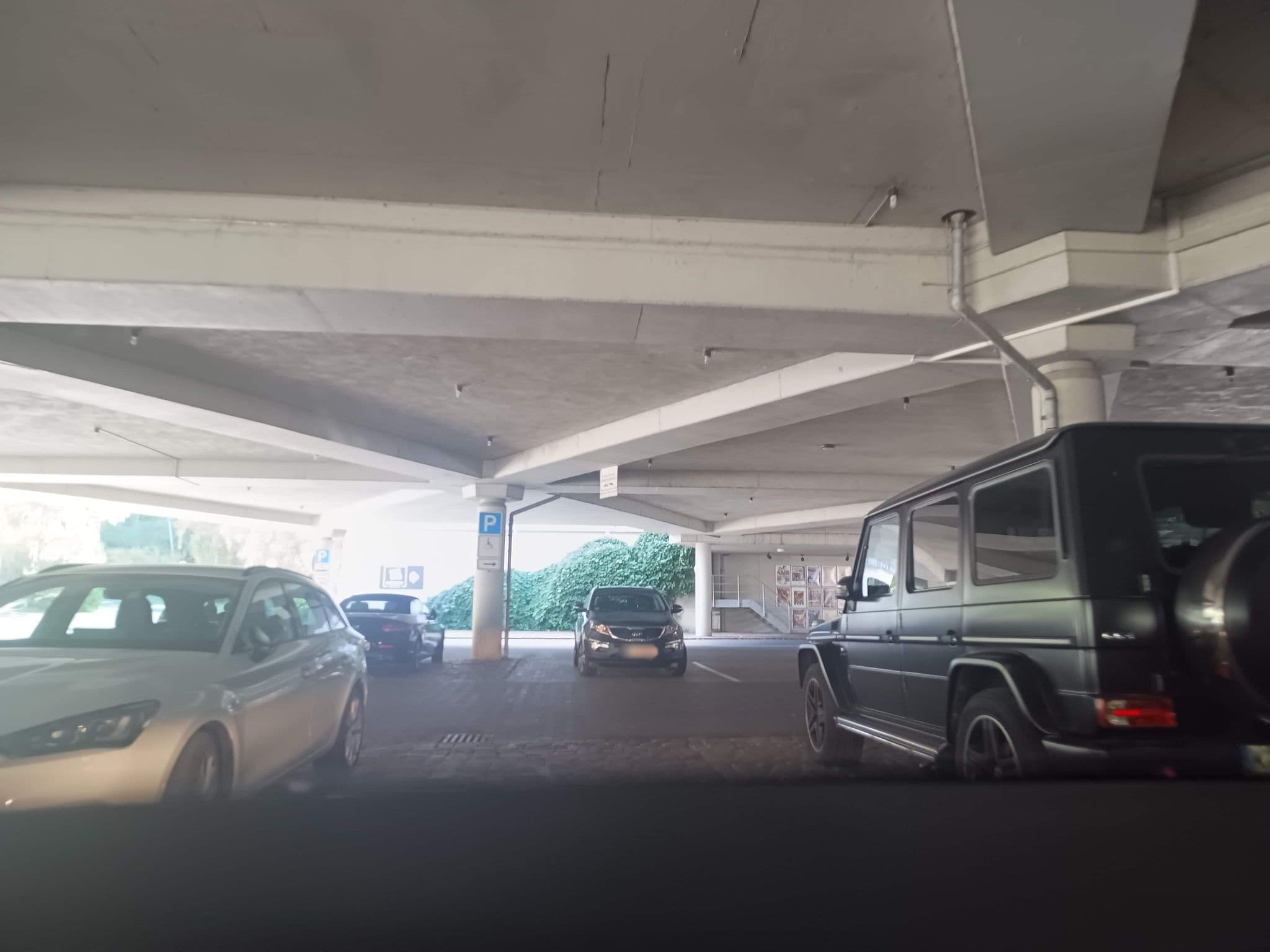Street view near Mercure Hotel, Hagen — © zuse (CC BY-SA · Mapillary)