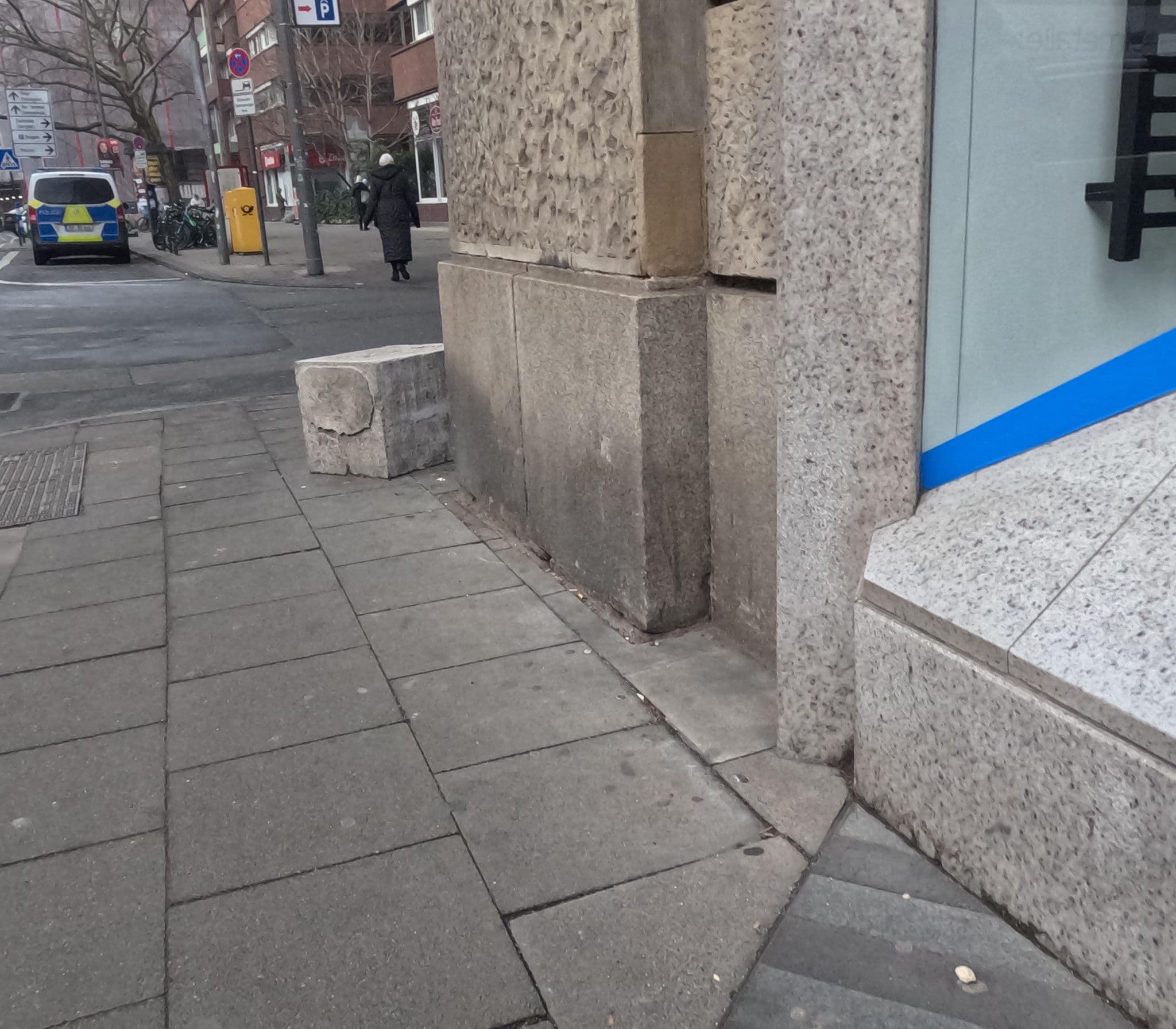 Street view near Sandmanns, Altstadt Nord — © chuck (CC BY-SA · Mapillary)