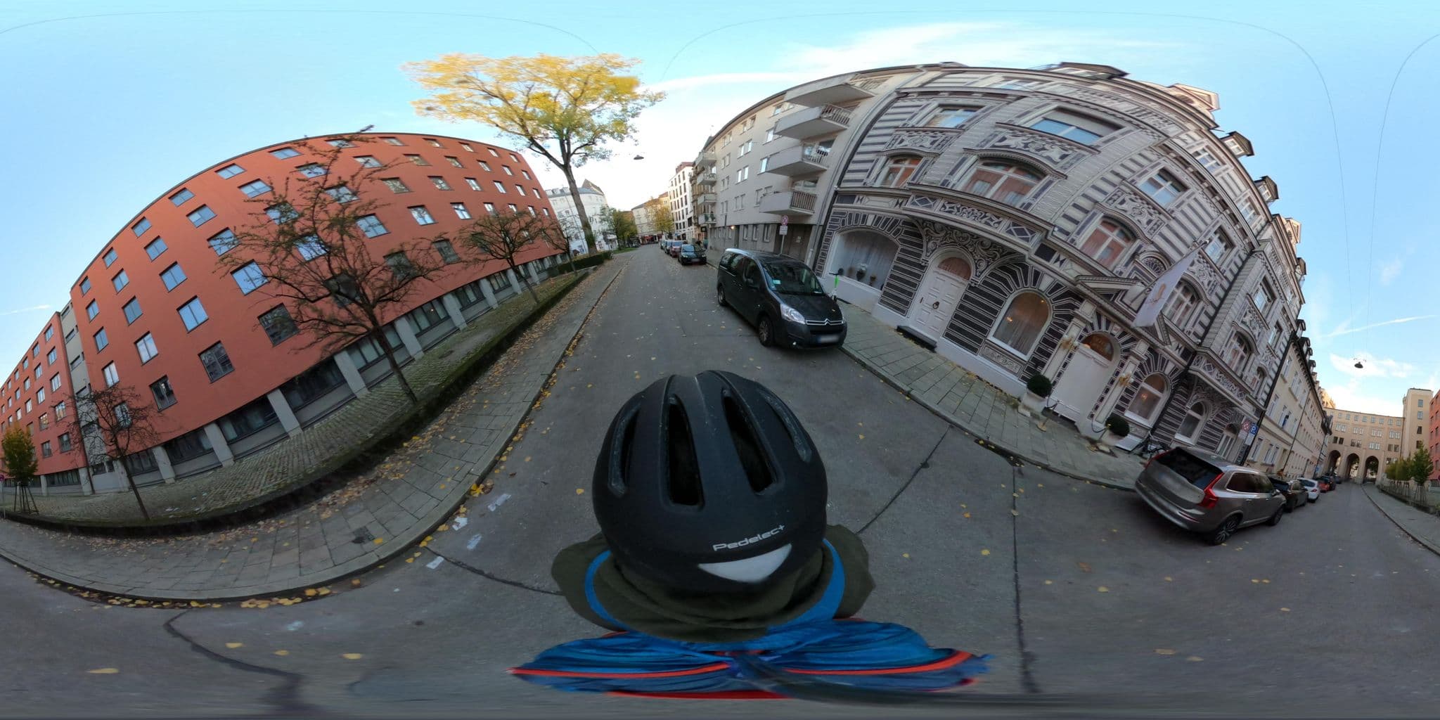 Street view near Hotel Opéra, Munich