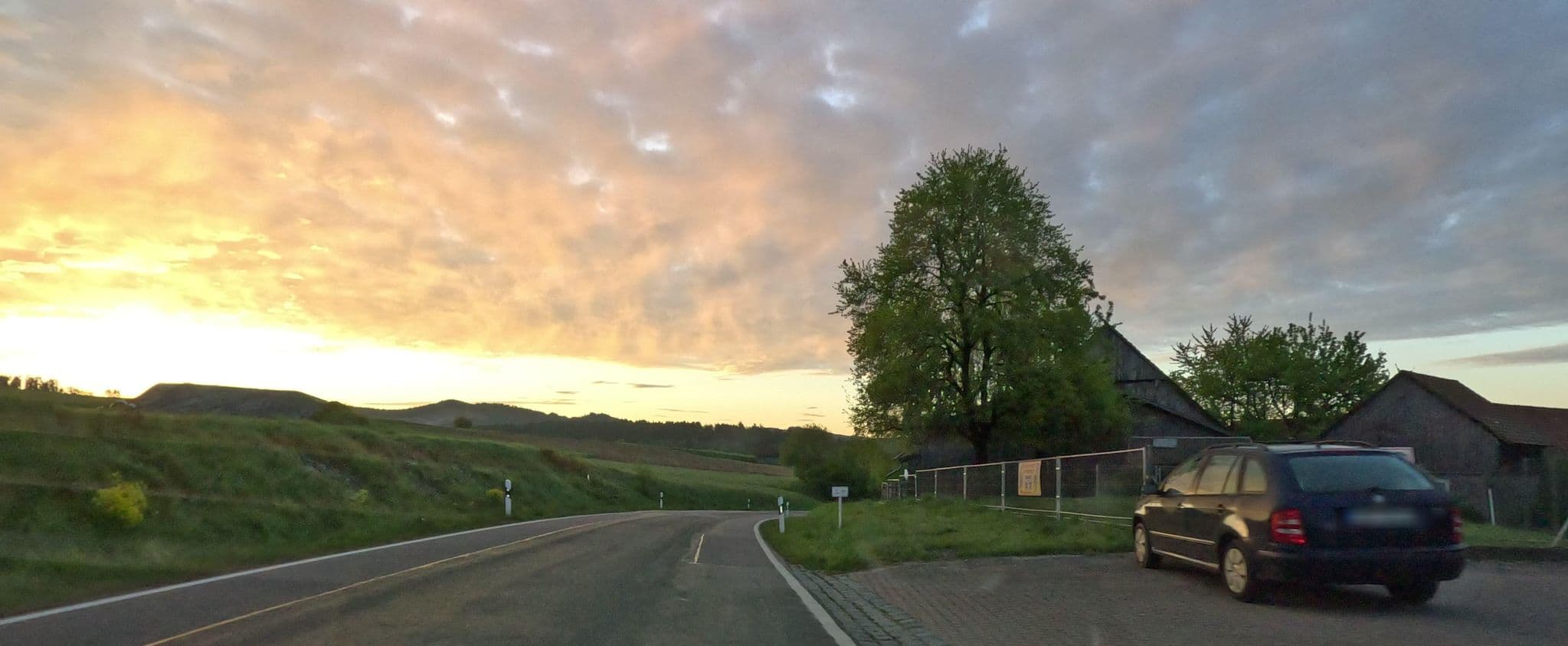 Street view near Sorgenfrei, Schwarzhofen — © rnissl (CC BY-SA · Mapillary)