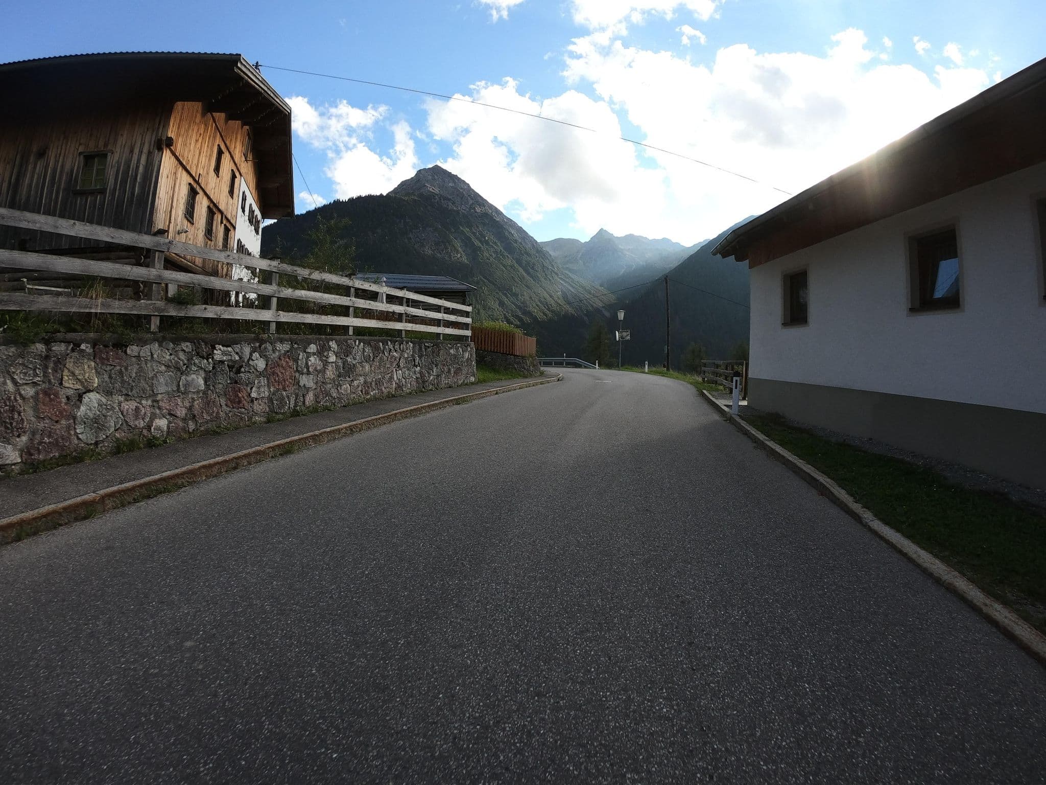 Street view near Zum Schutzpatron, Schönwies — © joostjakob (CC BY-SA · Mapillary)