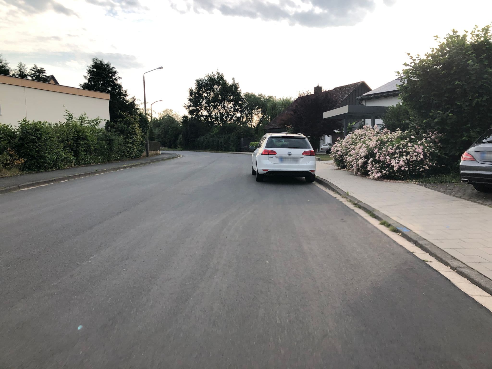 Street view near Gäste- und Boardinghaus Klara Birnbaum, Erlangen — © danfuh (CC BY-SA · Mapillary)
