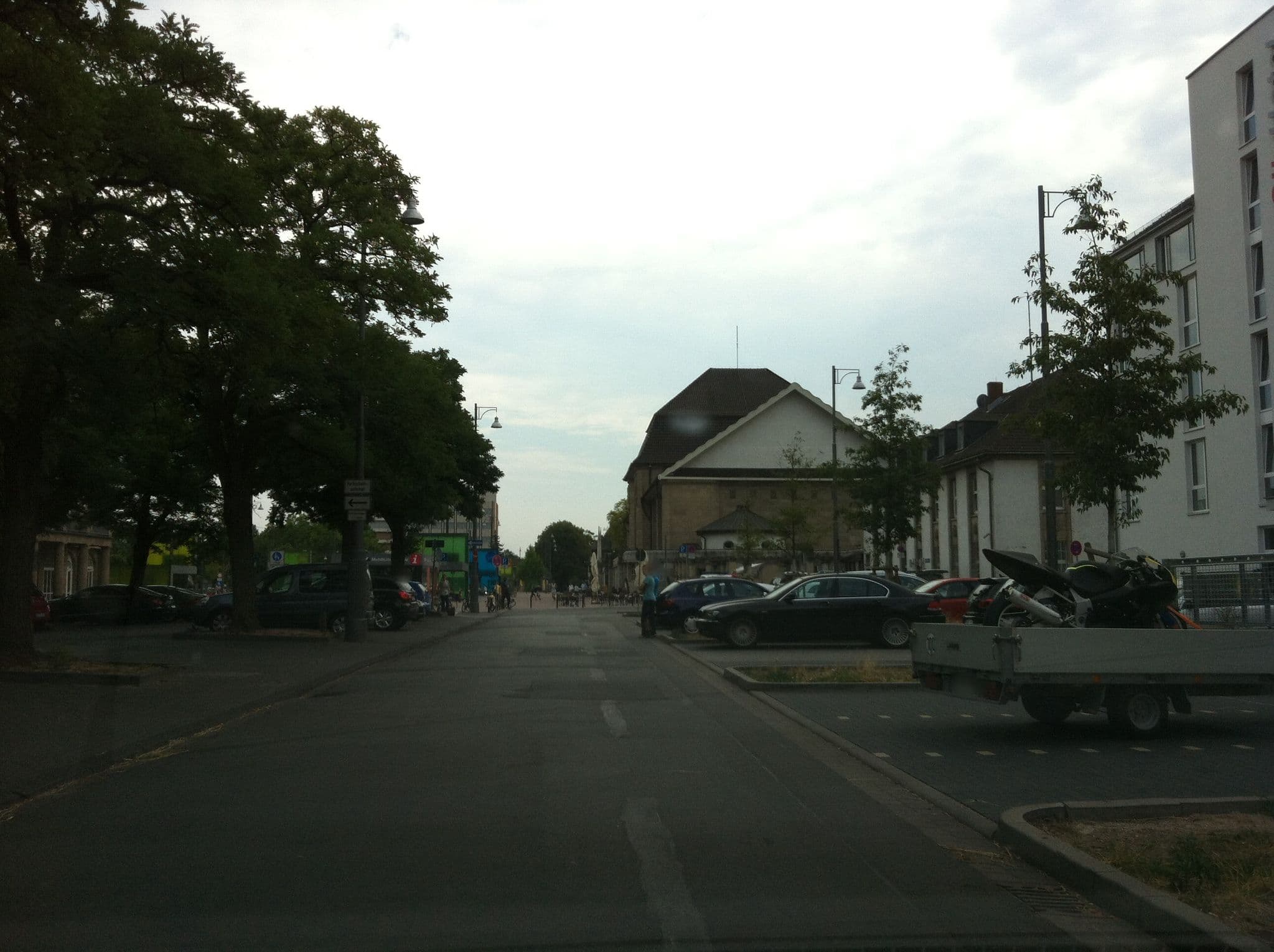 Street view near IntercityHotel Darmstadt, Darmstadt — © dekarl (CC BY-SA · Mapillary)