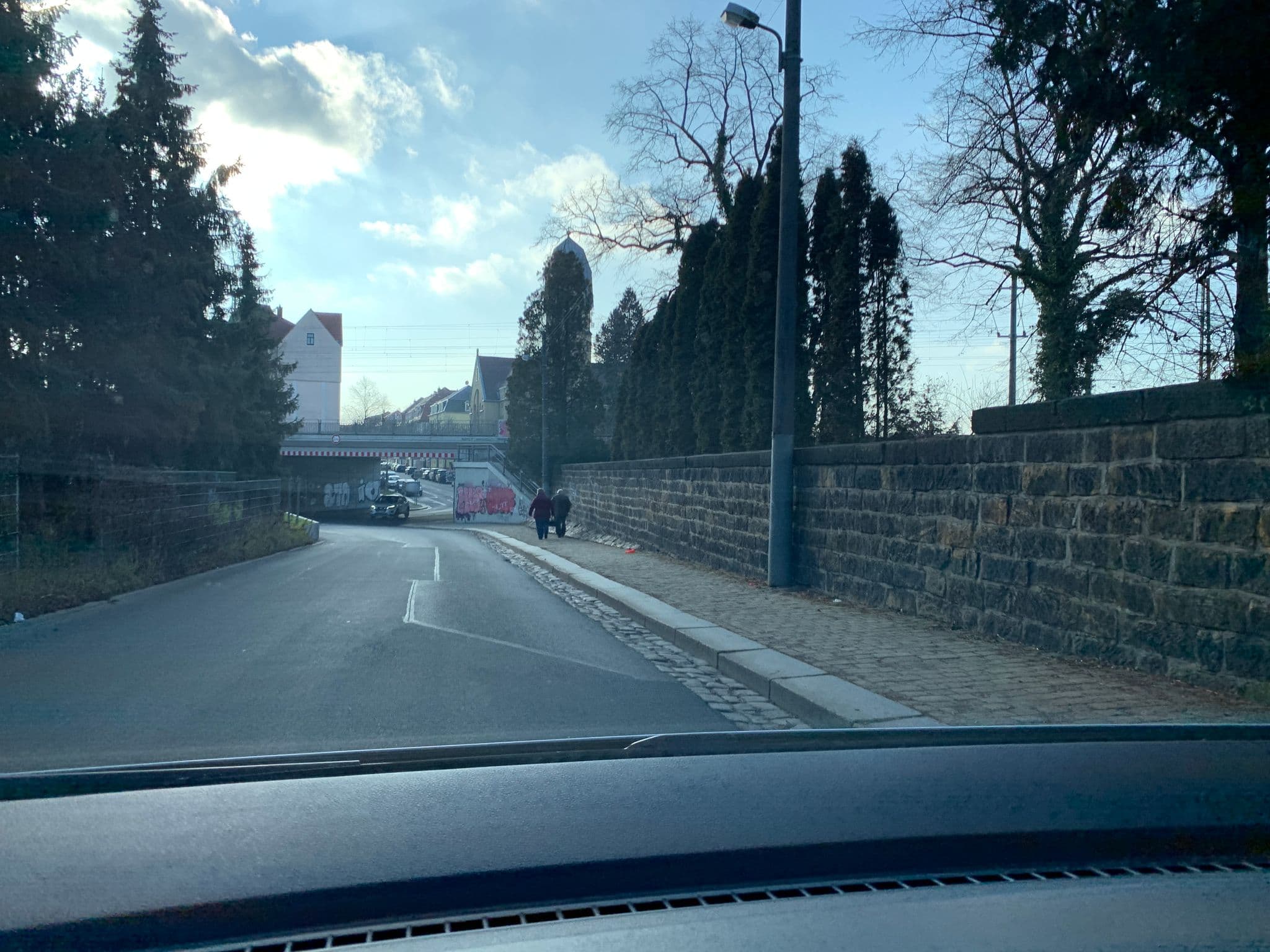 Street view near Pension Edith „Am Birkenhain“, Mickten — © ctm5000 (CC BY-SA · Mapillary)