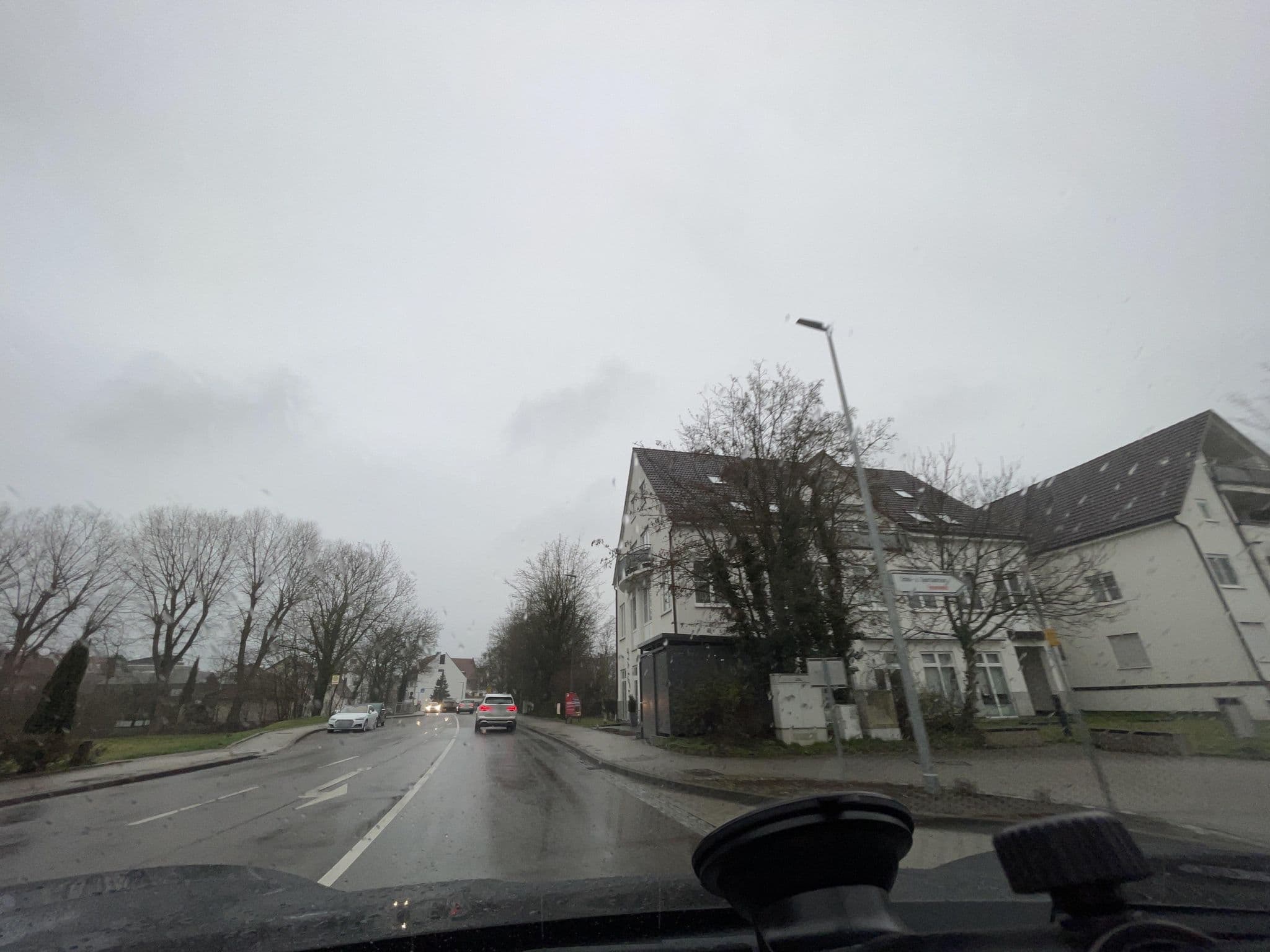 Street view near Das Landhaus, Schwieberdingen — © pharris0n (CC BY-SA · Mapillary)