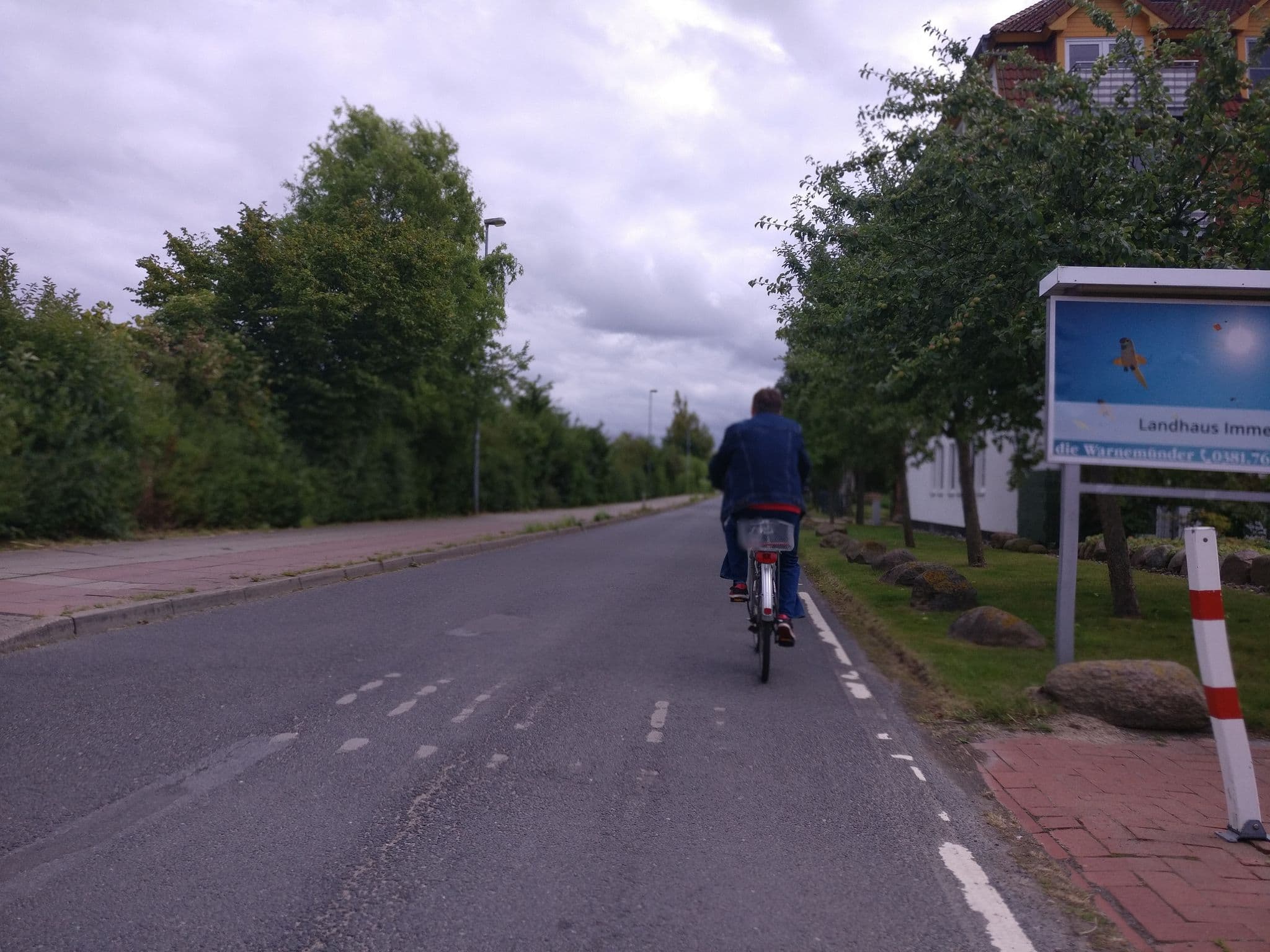 Street view near Landhaus Immenbarg, Warnemünde — © deletefacebook (CC BY-SA · Mapillary)