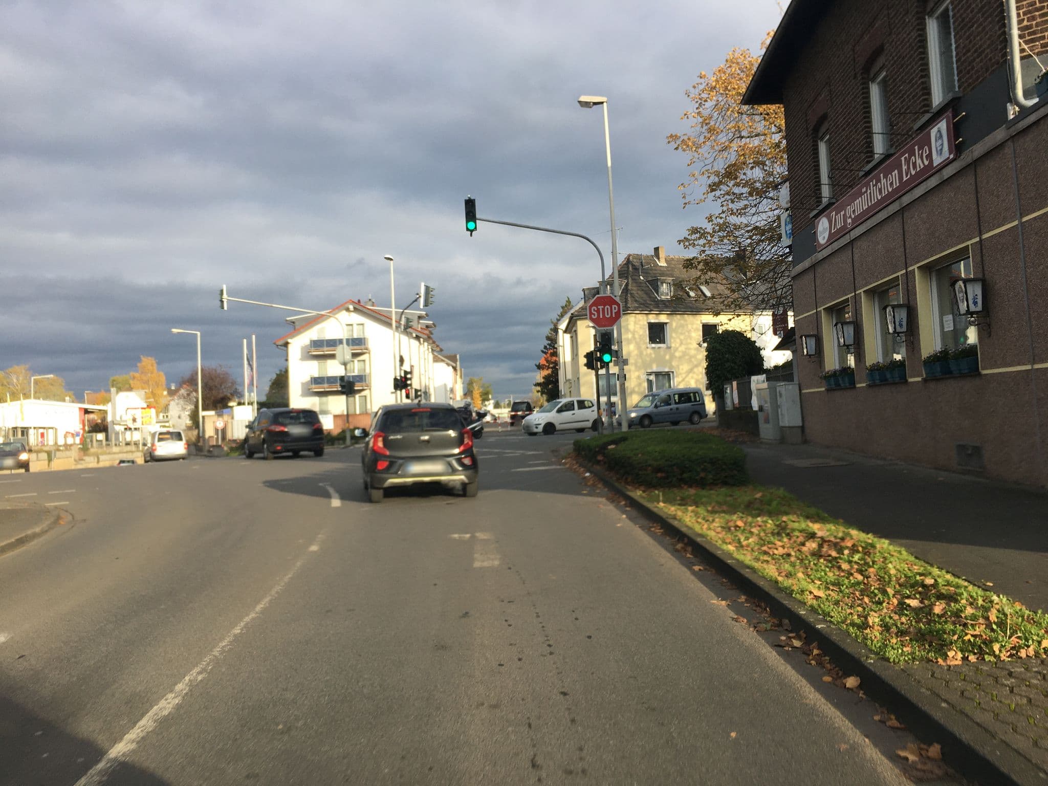 Street view near Zur gemütlichen Ecke, Bornheim — © raymond (CC BY-SA · Mapillary)